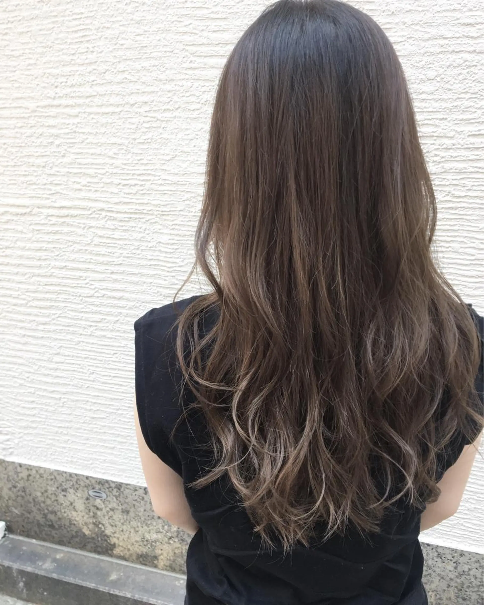 ロング カラー OFF YUYAのヘアスタイル