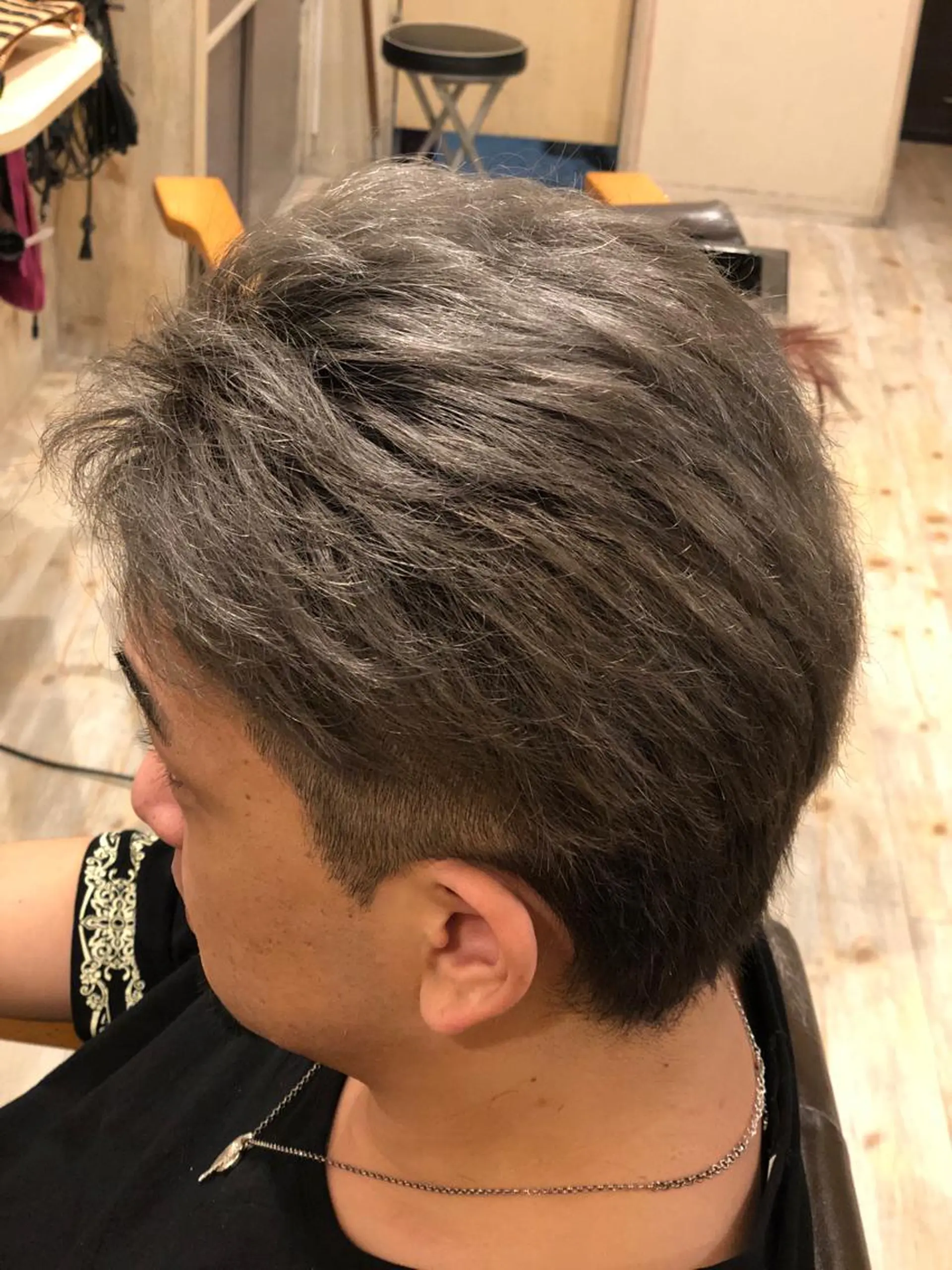 ショート カラー メンズ vi viのヘアスタイル