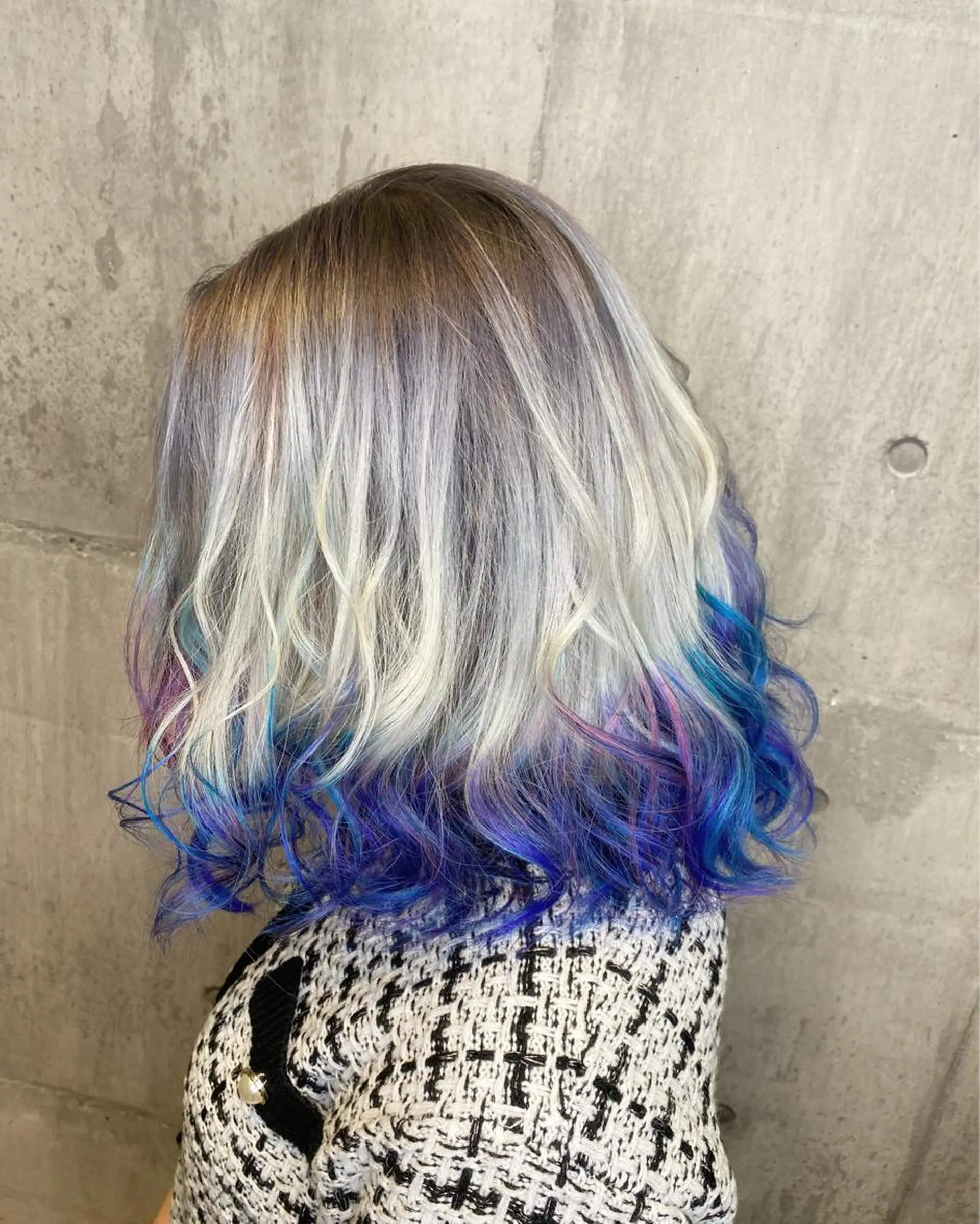 ショート カラー ヘアカラー トリートメント Rlino所属・ﾊｲﾗｲﾄ/ﾚｲﾔｰ ｶｯﾄ/大嶽謙のヘアスタイル