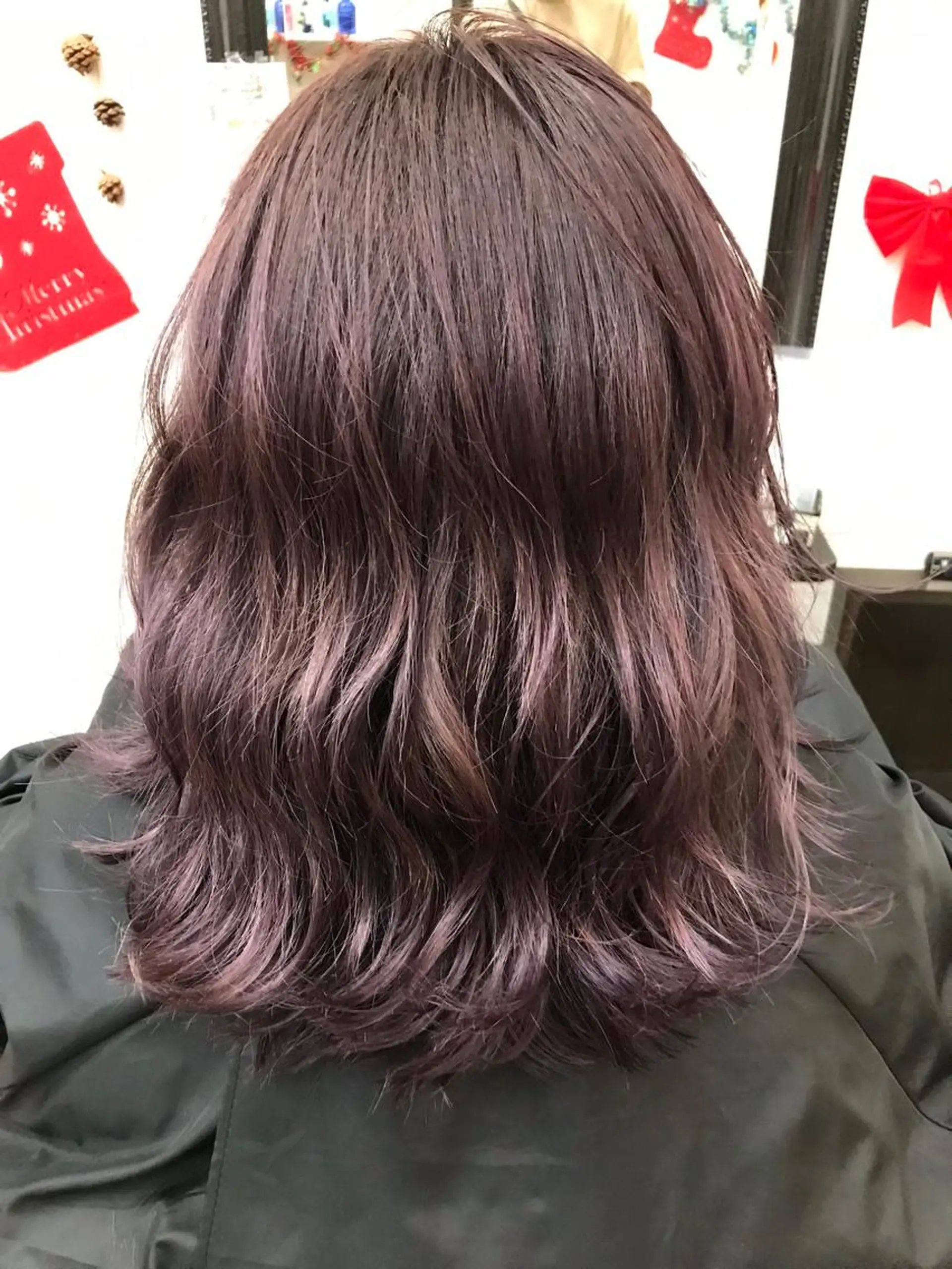 ミディアム アッシュ パープルカラー ヘアカラー Style Tのヘアスタイル