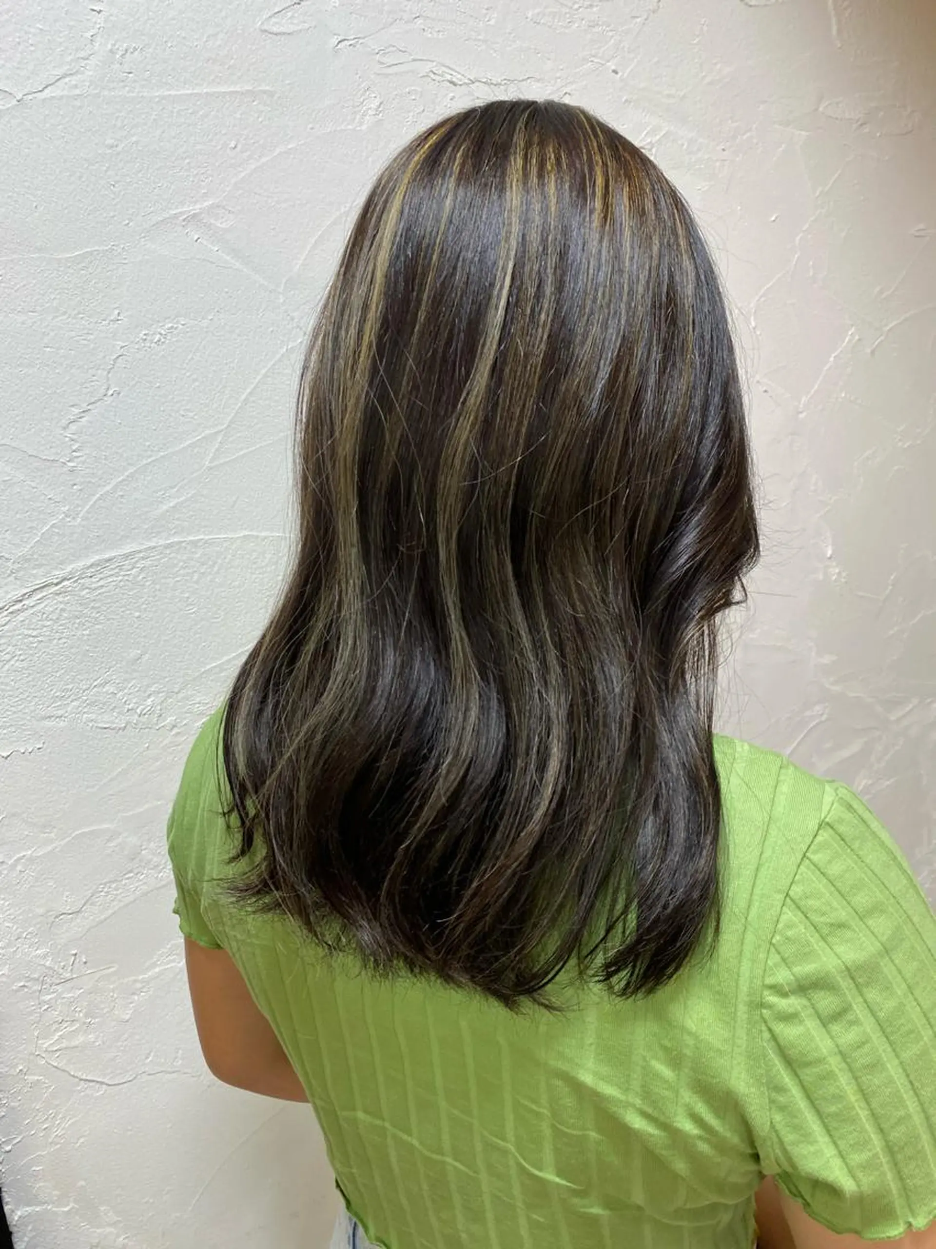 カラー ハイライトカラー 外国人風カラー 金山/レイヤー カット/Hikariのヘアスタイル