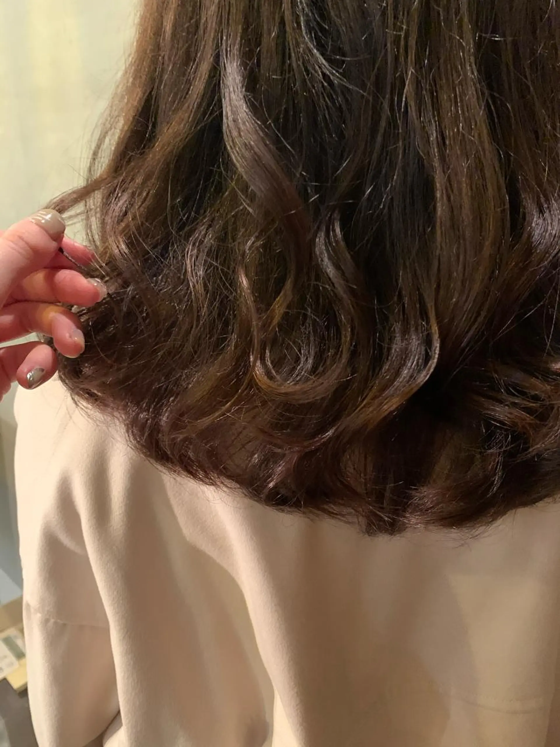 ミディアム カラー ベージュカラー レイヤー/韓国ヘア 杉浦結梨のヘアスタイル