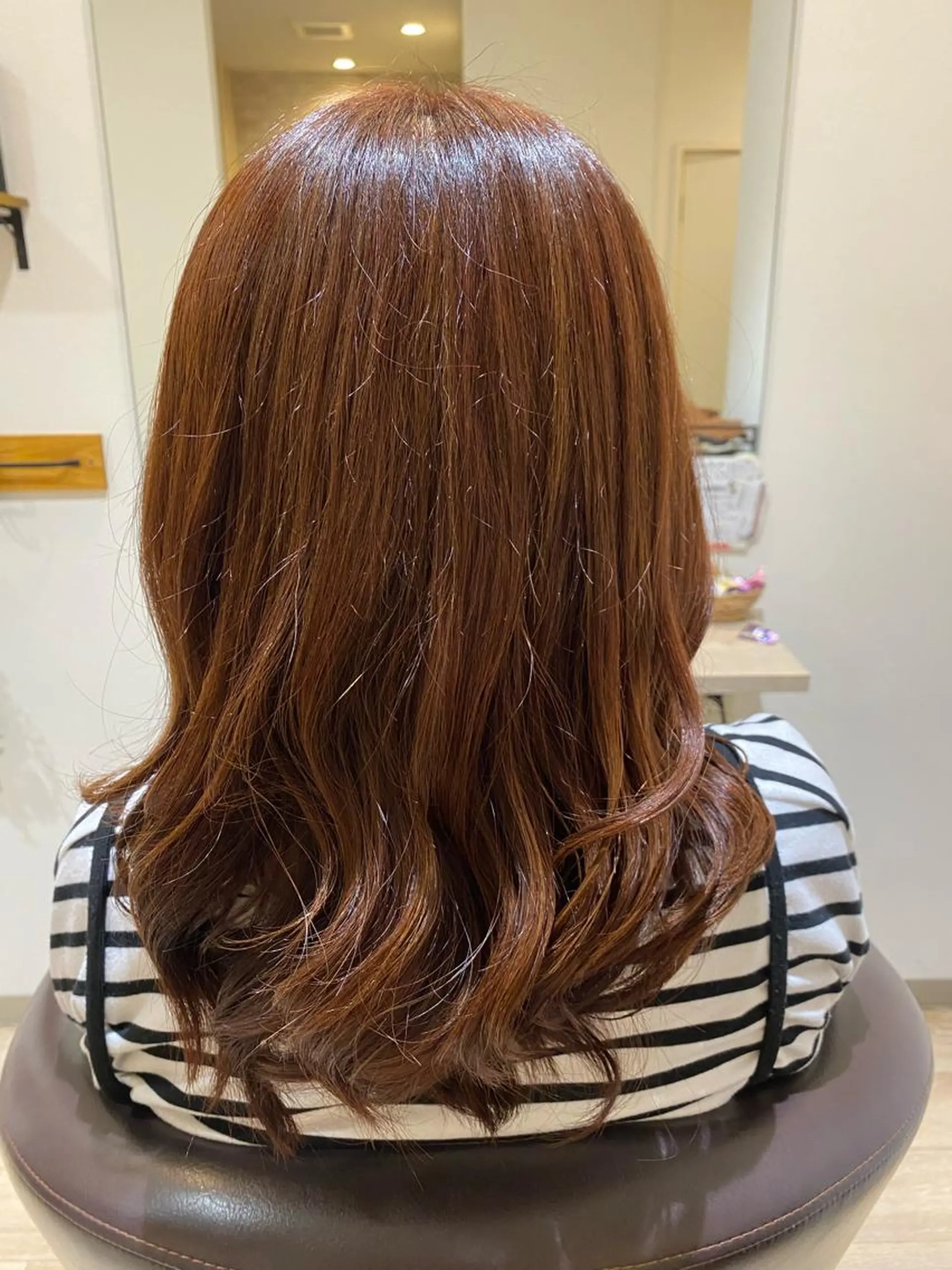 セミロング 中村 みくのヘアスタイル