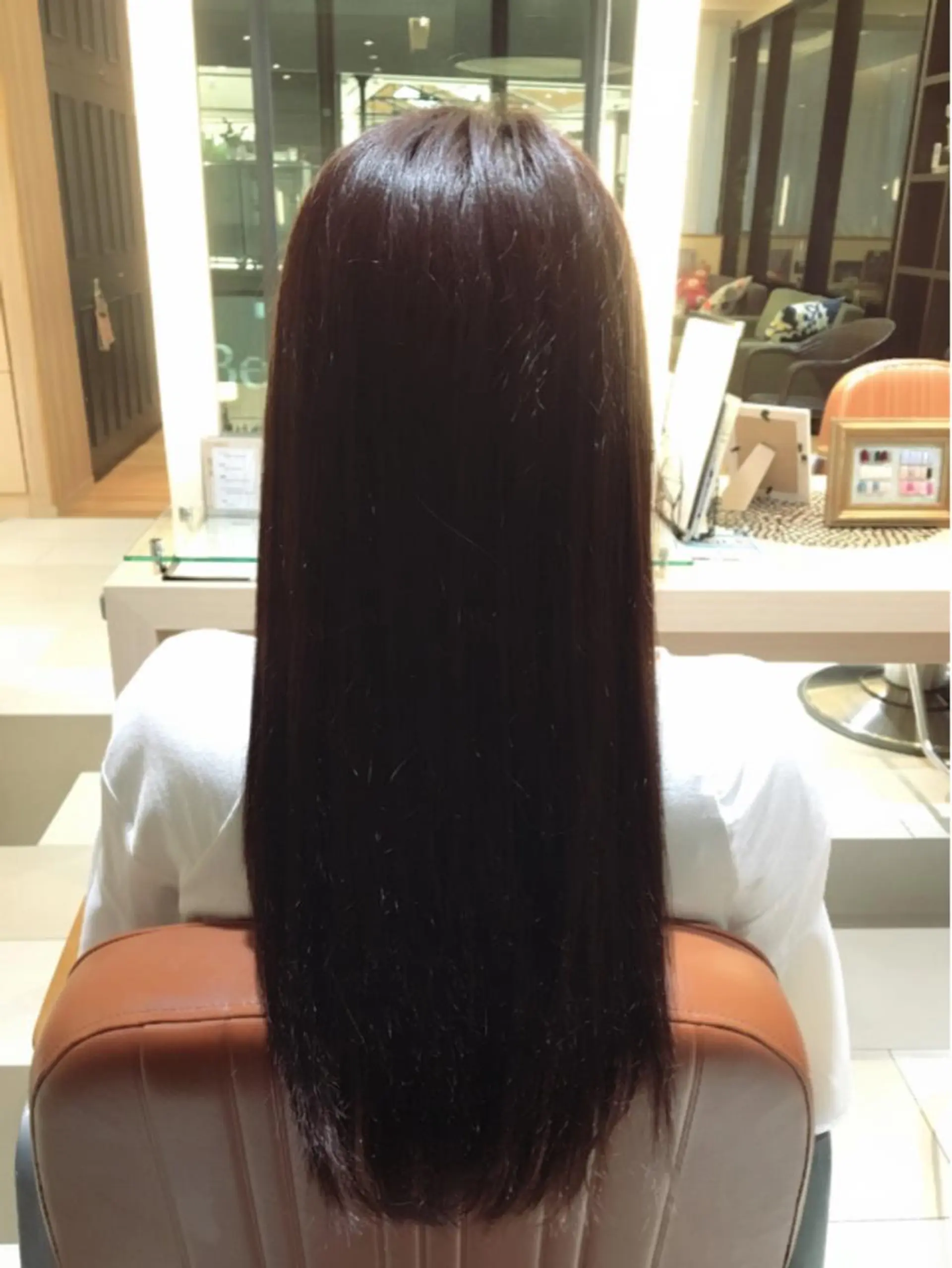 ロング パーマ ストレートパーマ ぱつっとボブ/ 小野あかねのヘアスタイル