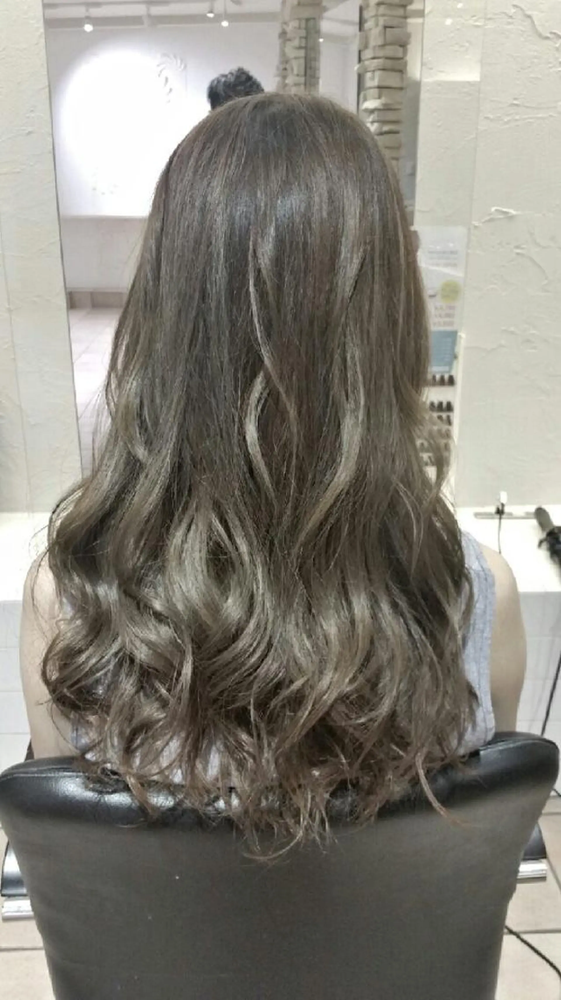 ミディアム セミロング ロング カラー ヘアアレンジ グレージュ 【髪質改善美容師】t occa茨木篠原健太のヘアスタイル