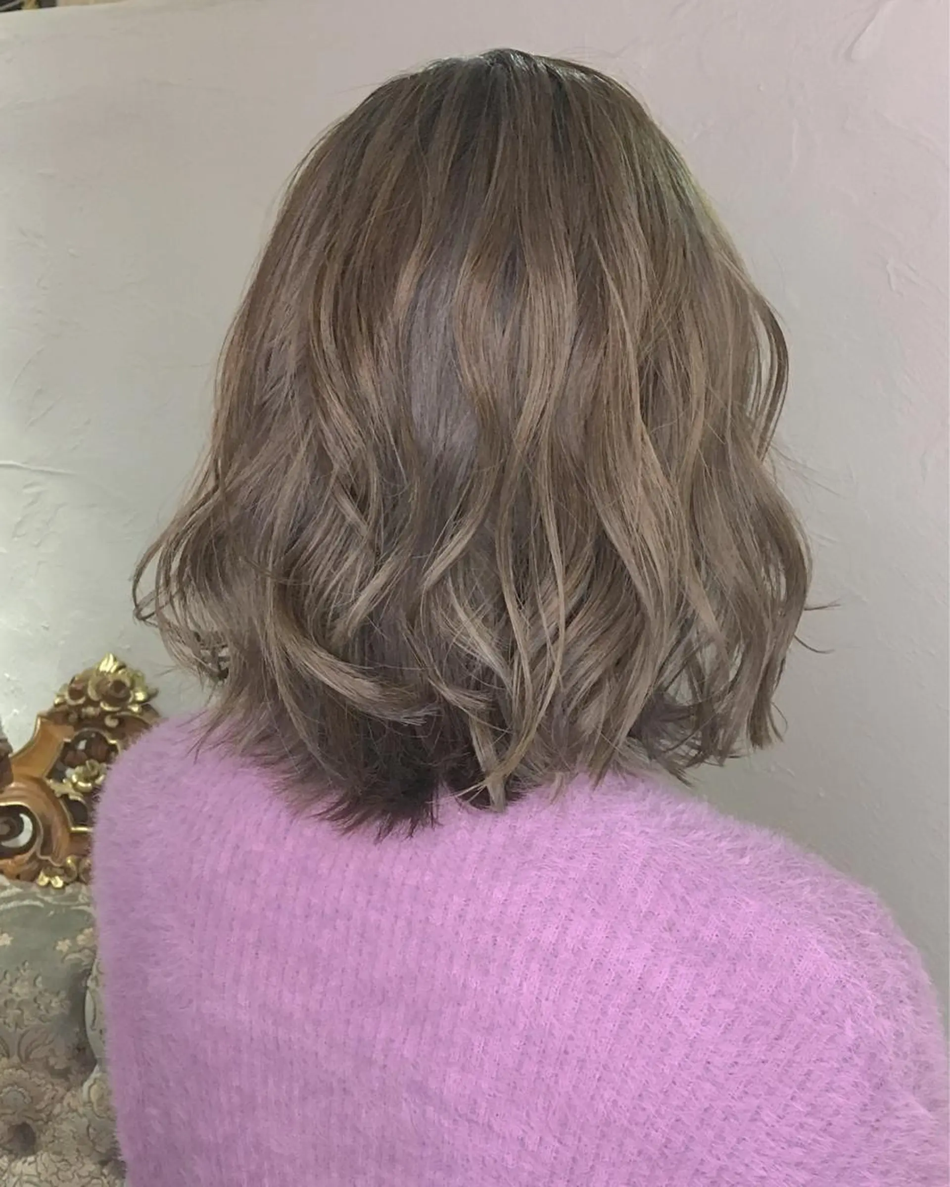 ミディアム カラー パーマ ヘアアレンジ グレージュ エグチ アキラのヘアスタイル