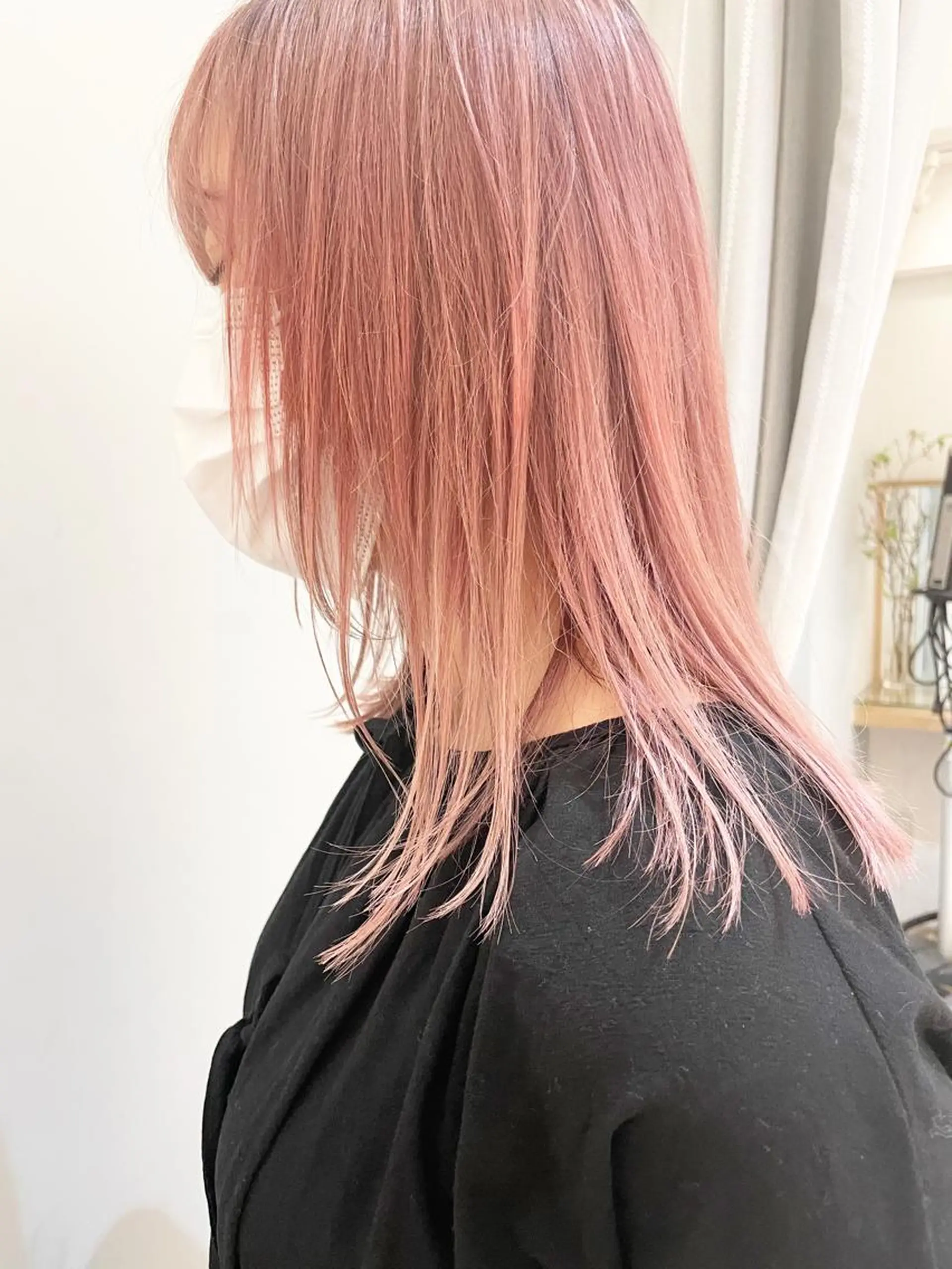 ミディアム カラー ケアブリーチ/ エクステ/レイヤーのヘアスタイル