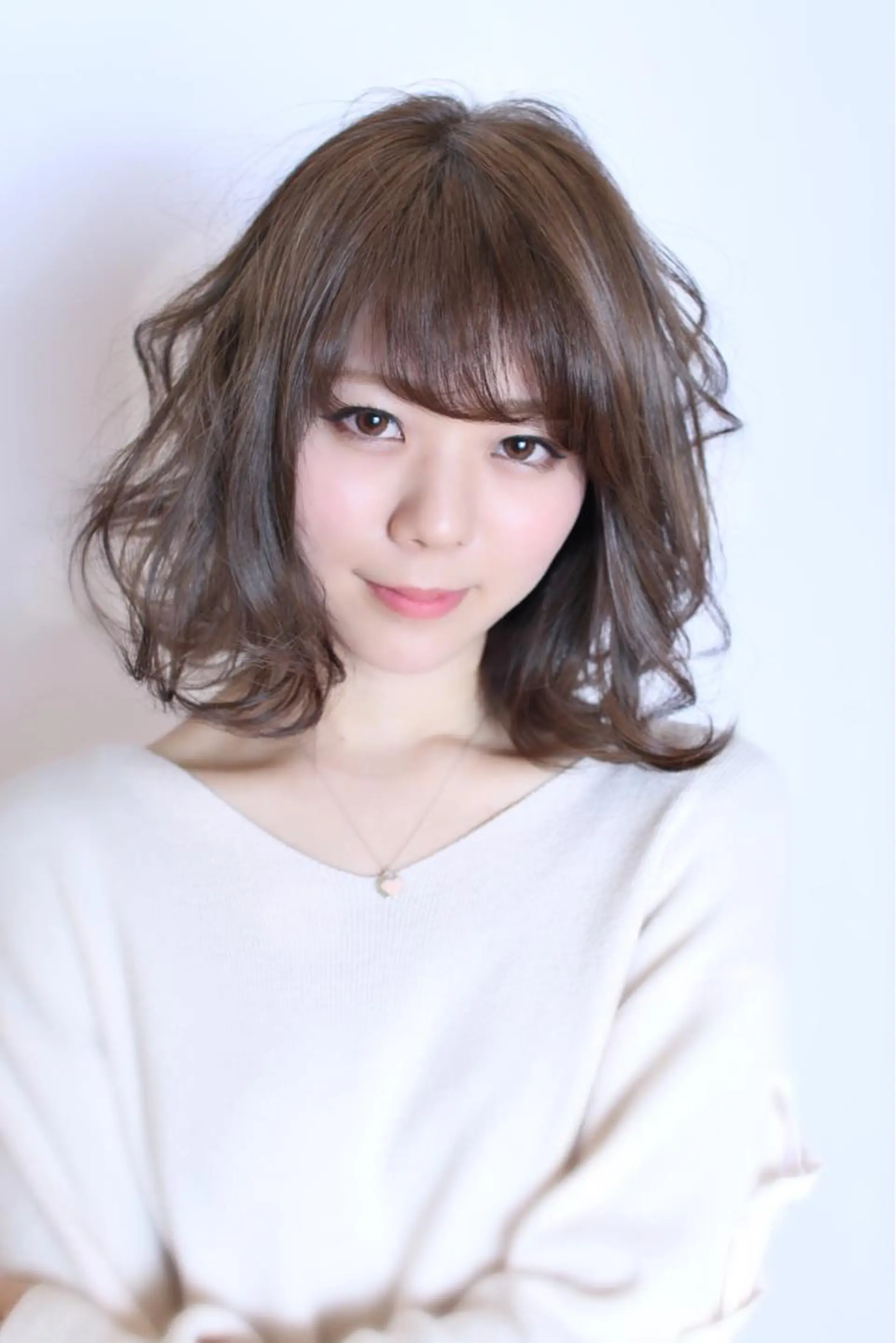 ミディアム カラー パーマ 小島 脩のヘアスタイル