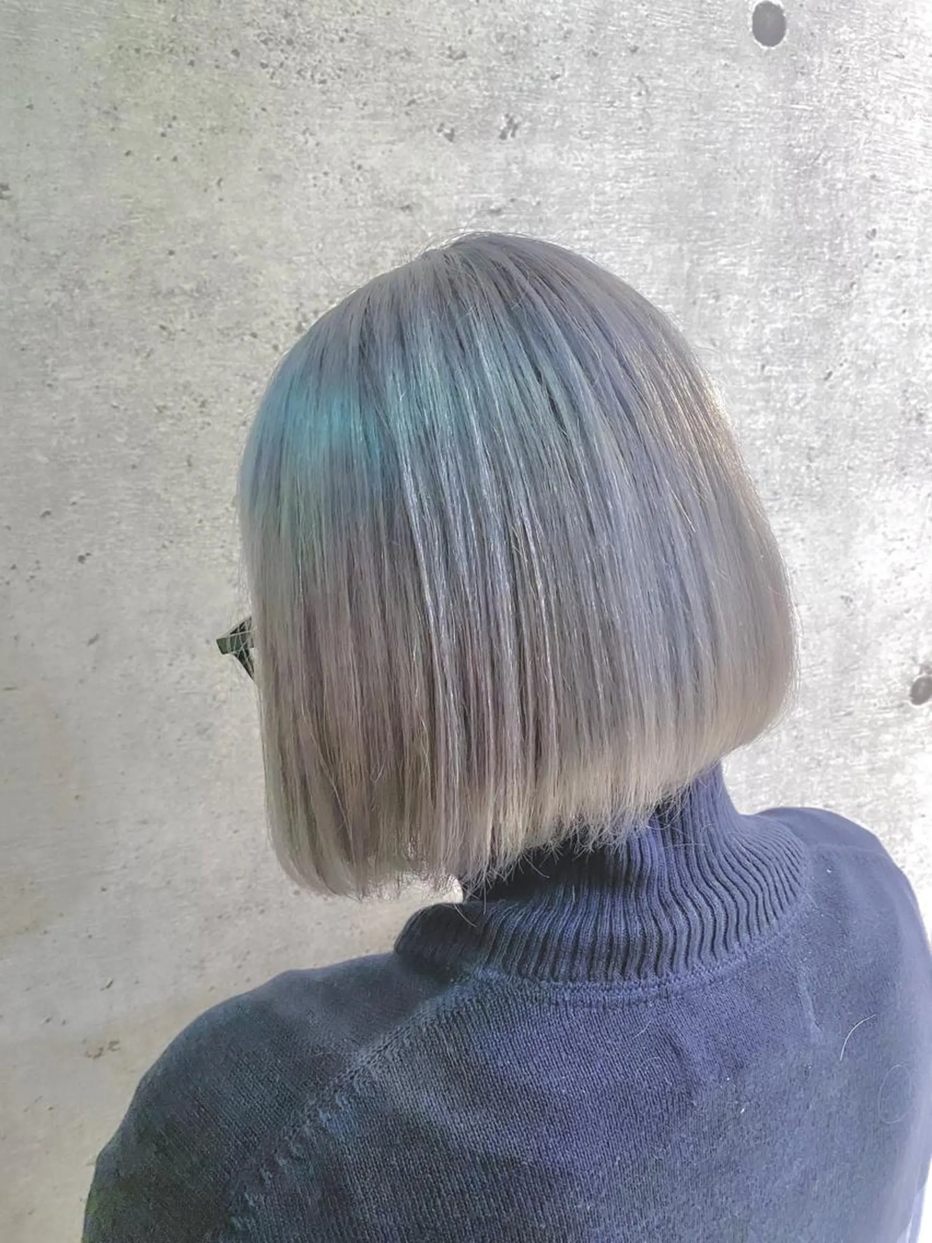 ショート カラー シルバー ブリーチ/ボブ ショート/はらのヘアスタイル