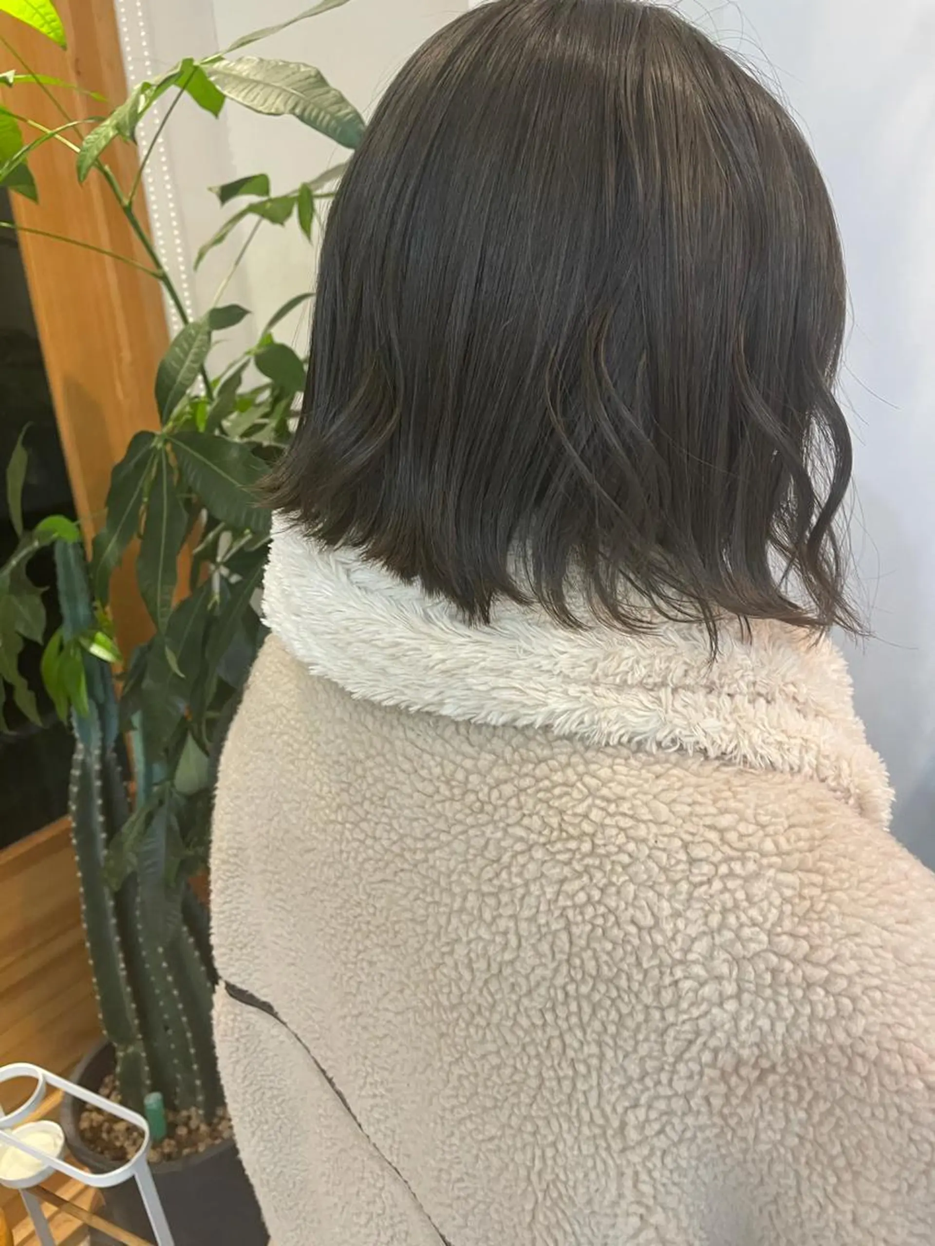 ミディアム カラー グレージュ オリーブグレージュ オリーブグレー ボブ ヘアカラー 中目黒🌼 🌼ハナのヘアスタイル