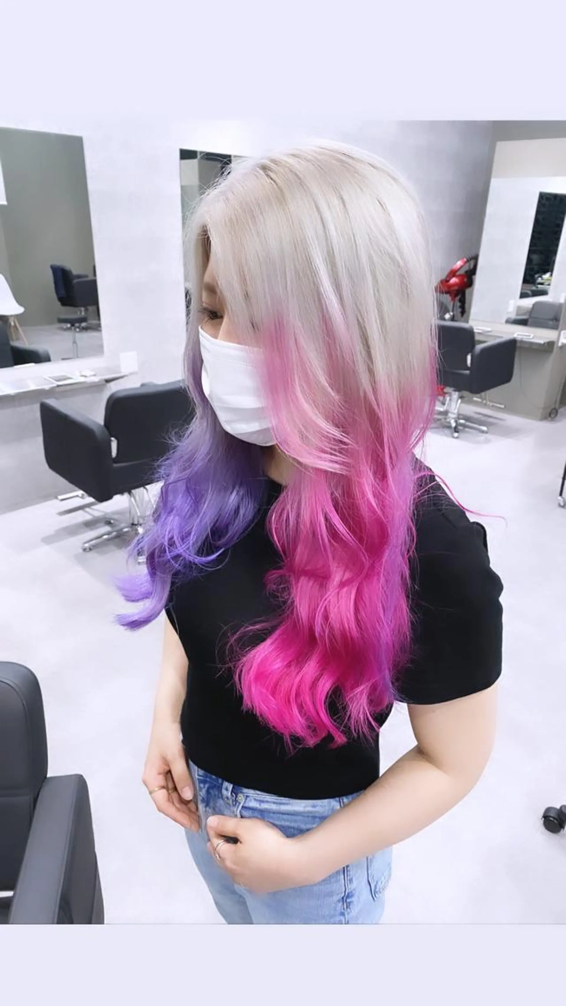 ロング カラー ブリーチ Via officialのヘアスタイル