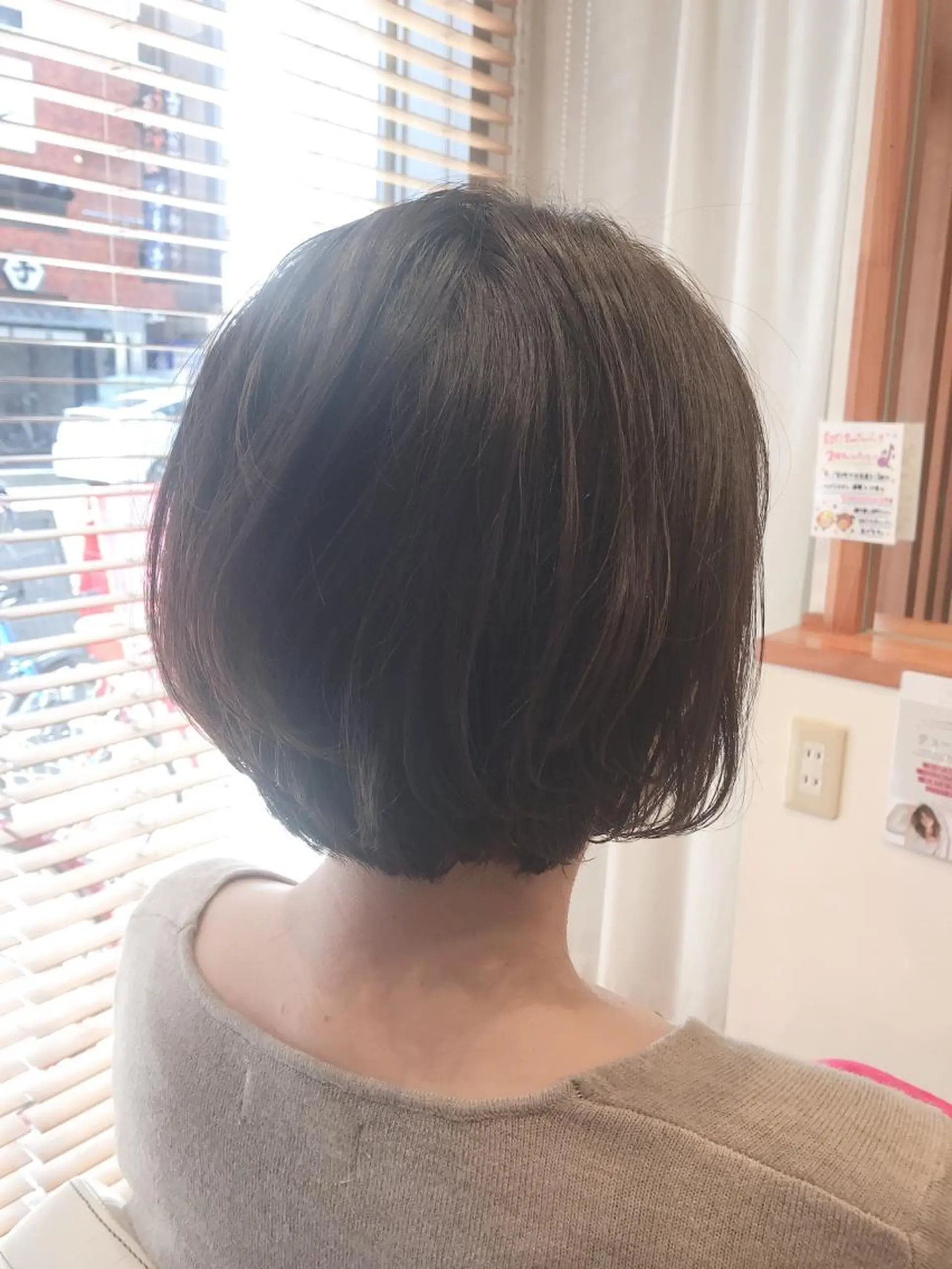 ショート カラー ショートボブ アッシュ 透明感カラー イルミナカラー オリーブアッシュ カット アザマ　ヤスカツ _rosso 川口のヘアスタイル