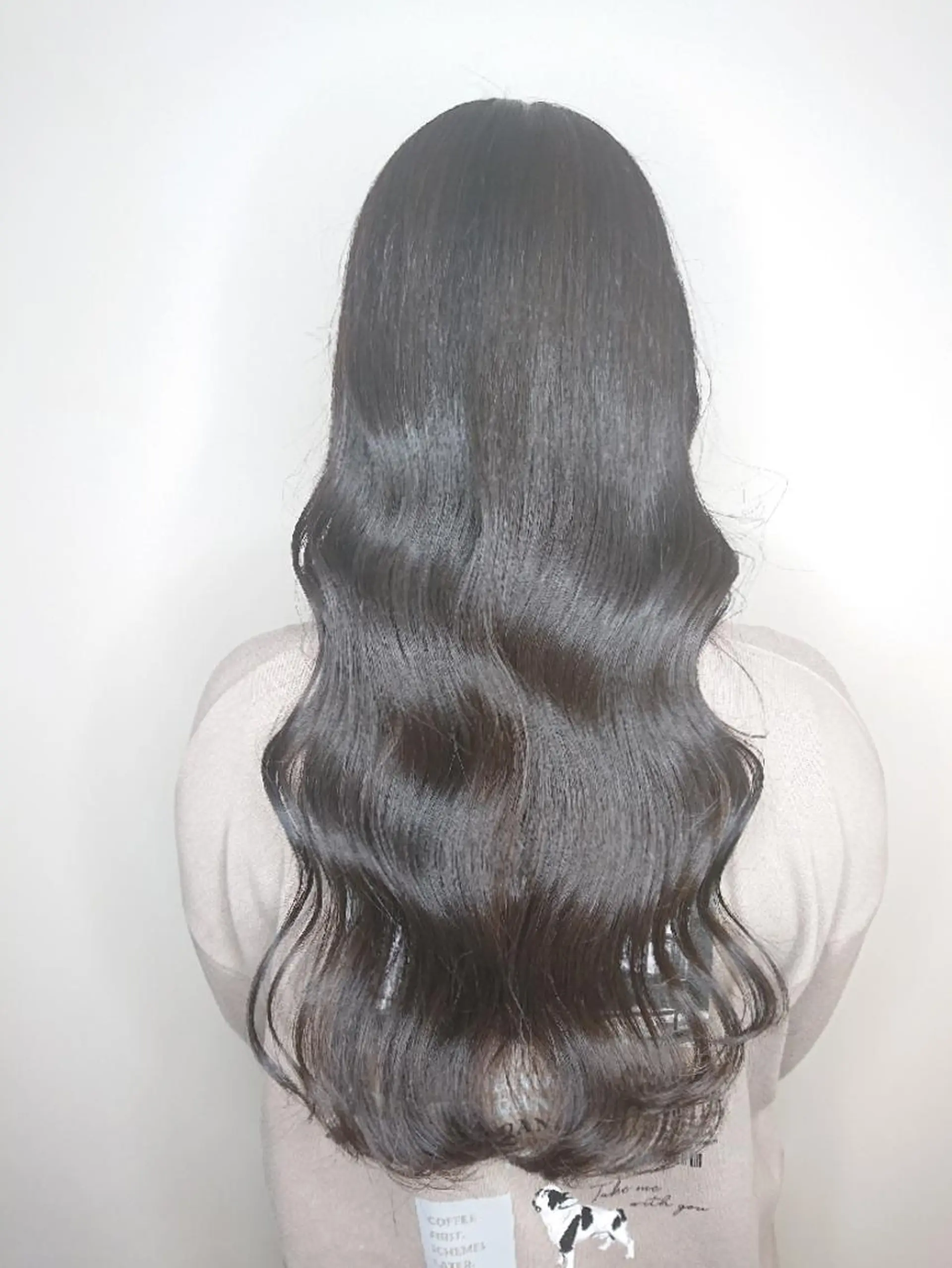 ロング ラベンダーベージュ くびれヘア 外国人風カラー ハイライト 髪質改善 hair design nico 川口店所属・タイキ  【nico】のヘアスタイル