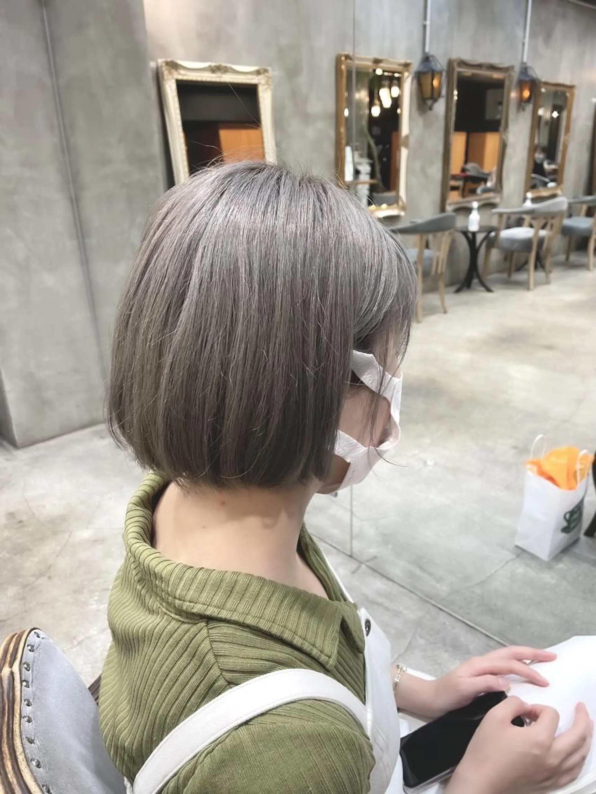 ミディアム カラー 🦋透明感カラー /ケアブリーチ🦋のヘアスタイル