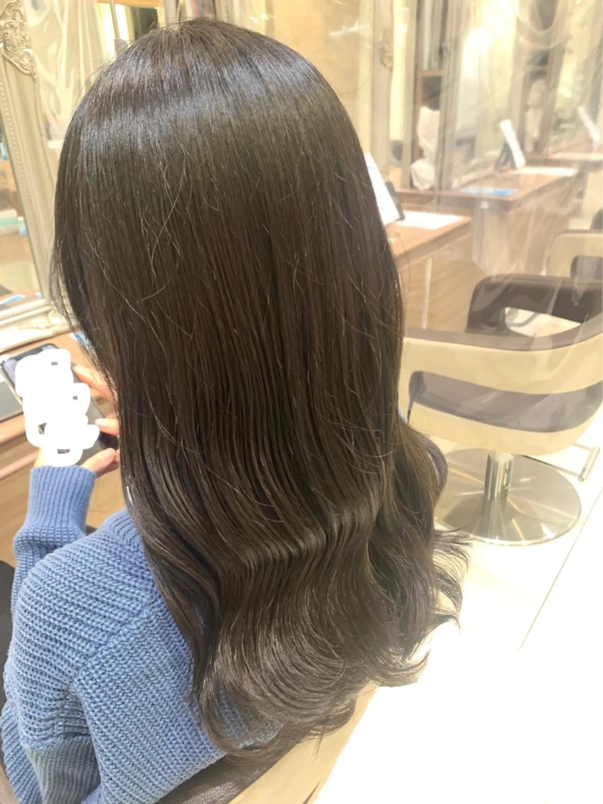 ロング カラー ブラウンカラー ナチュラルブラウン Dears 香芝店所属・関 優希のヘアスタイル