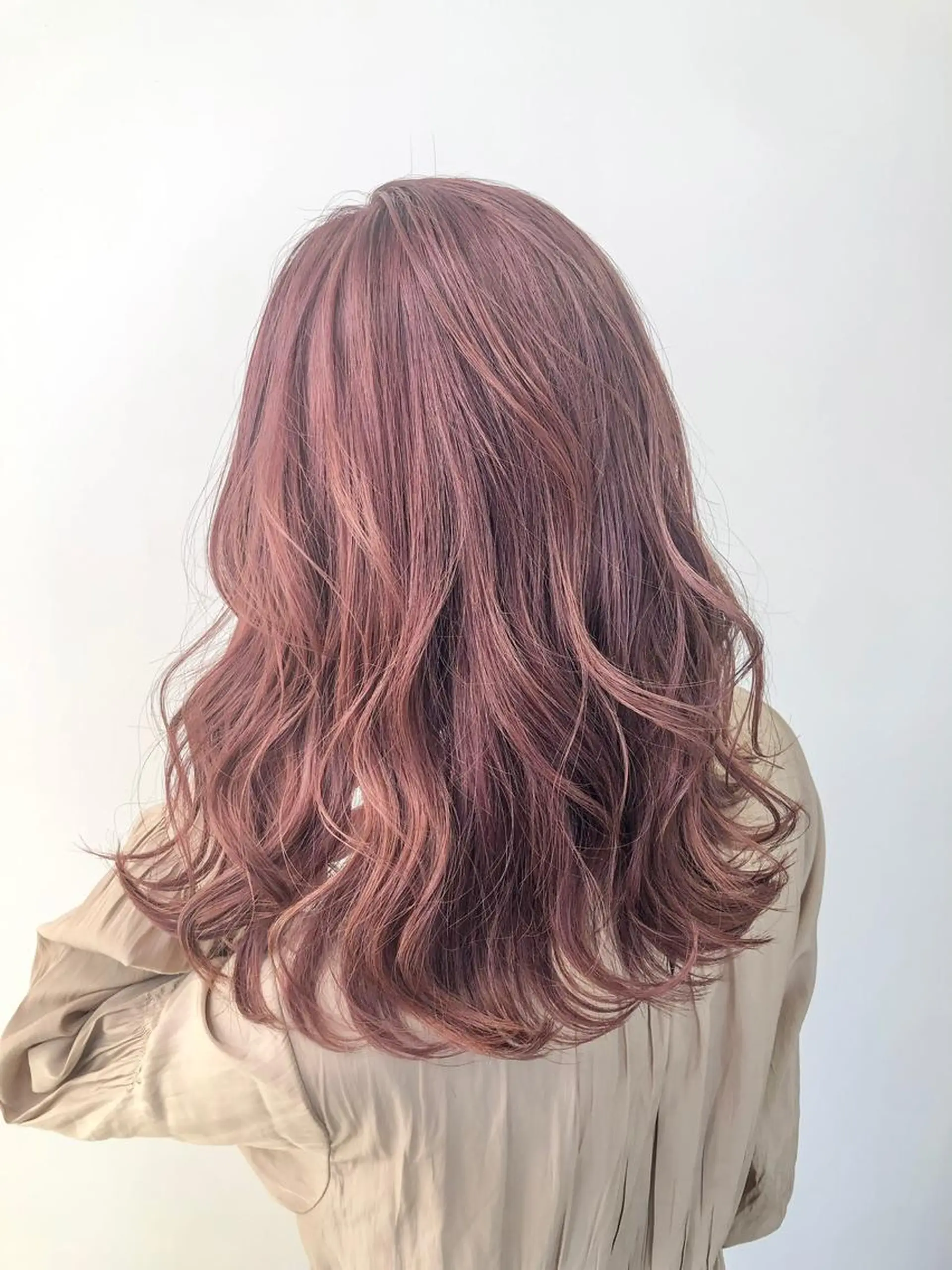 セミロング カット ヘアカラー トリートメント salowin郡山所属・佐藤 結花のヘアスタイル