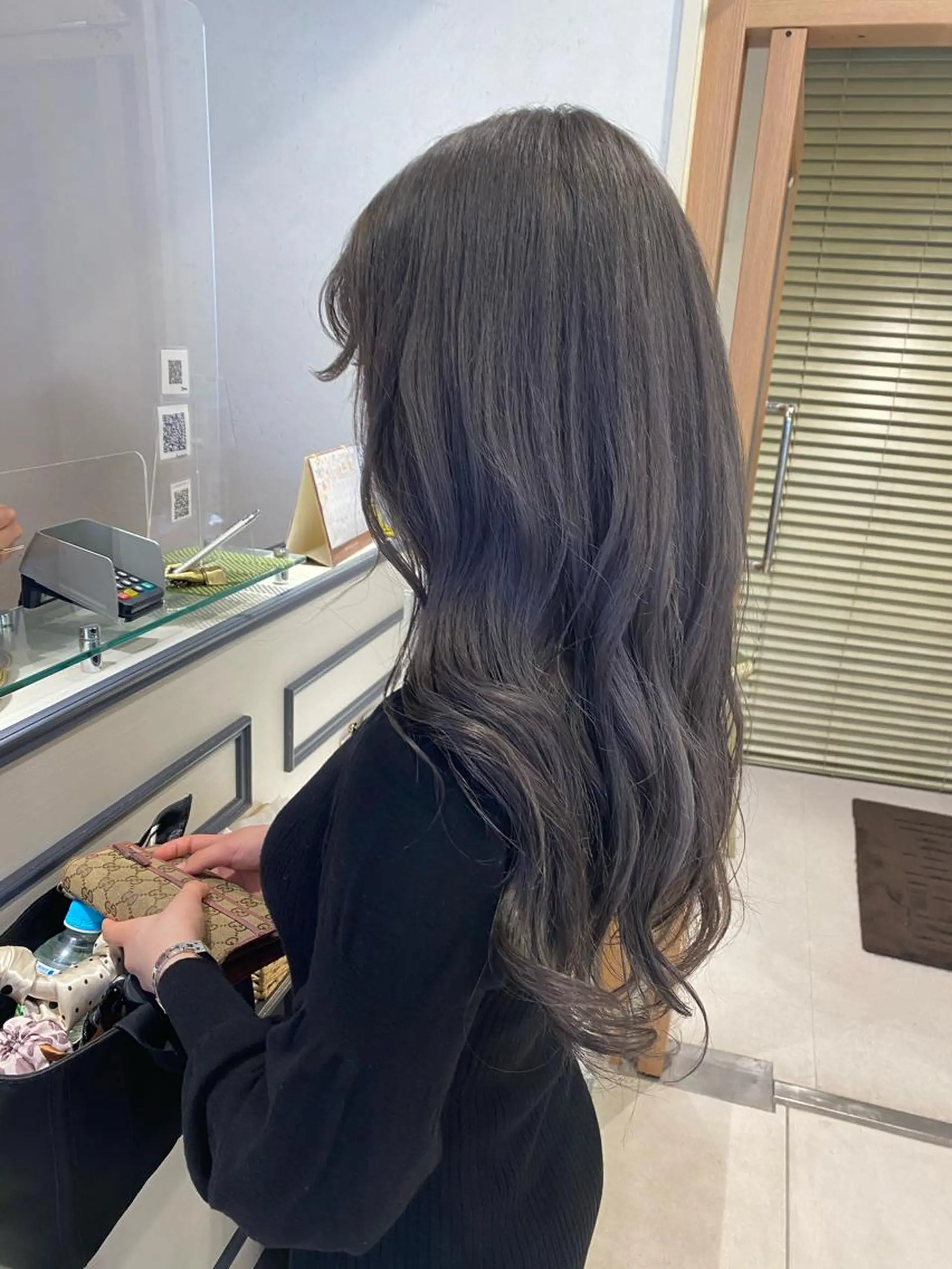 ロング カラー ブリーチ 透明感カラー グレージュ ラベンダーカラー ラベンダーグレージュ 寒河江 舞奈のマツエク・マツパデザイン