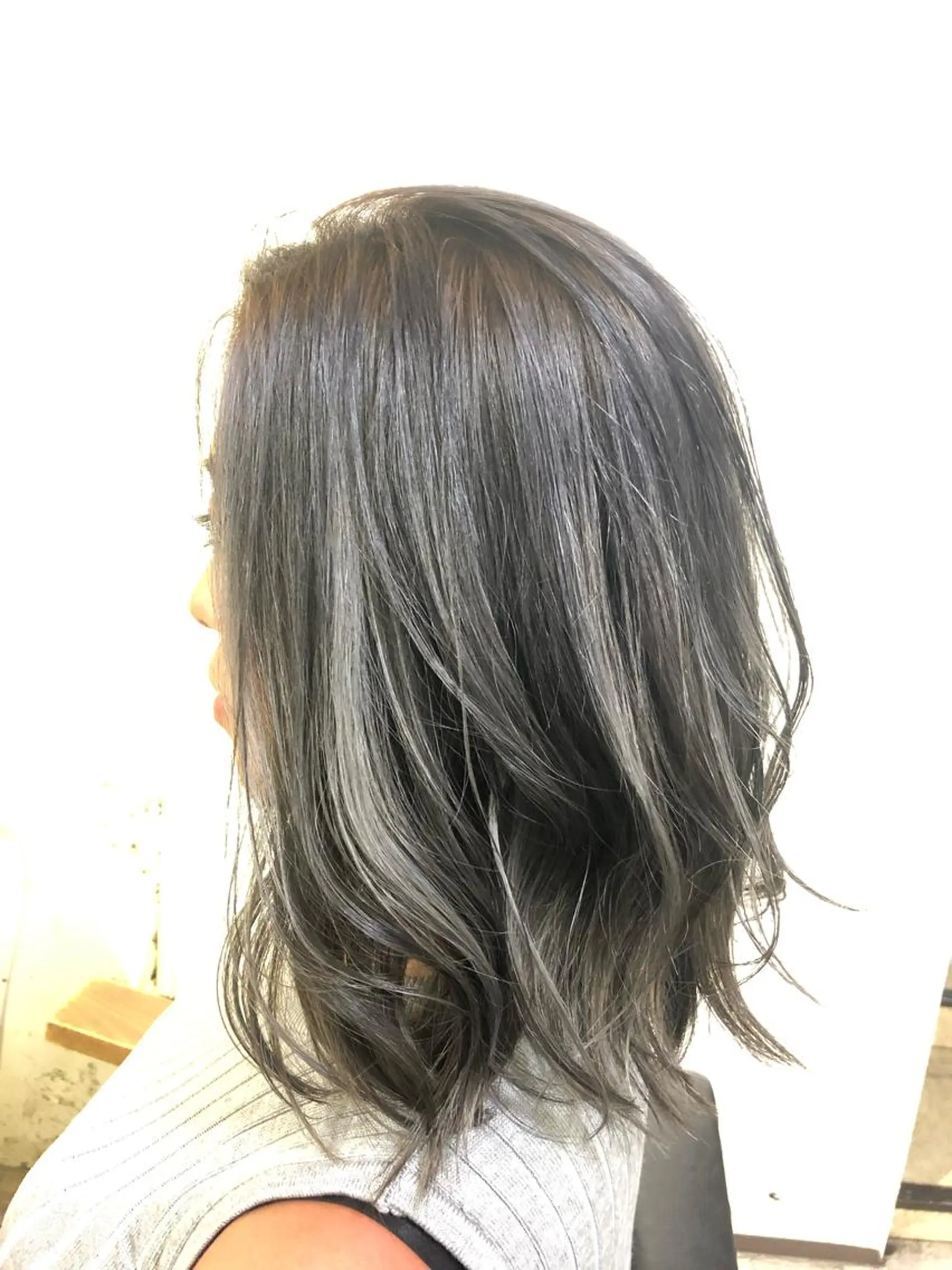 ミディアム ハイライト 成田 恭介のヘアスタイル