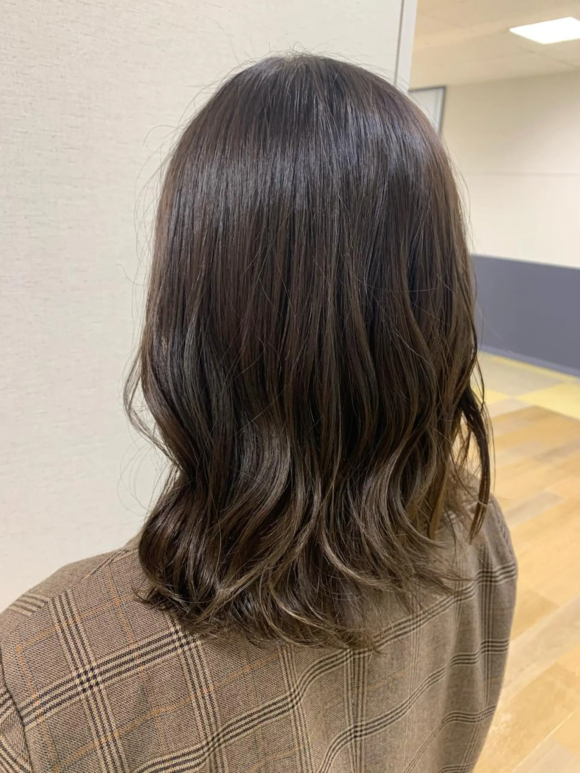 ミディアム カラー 高橋友里亜 /フリーランスのヘアスタイル