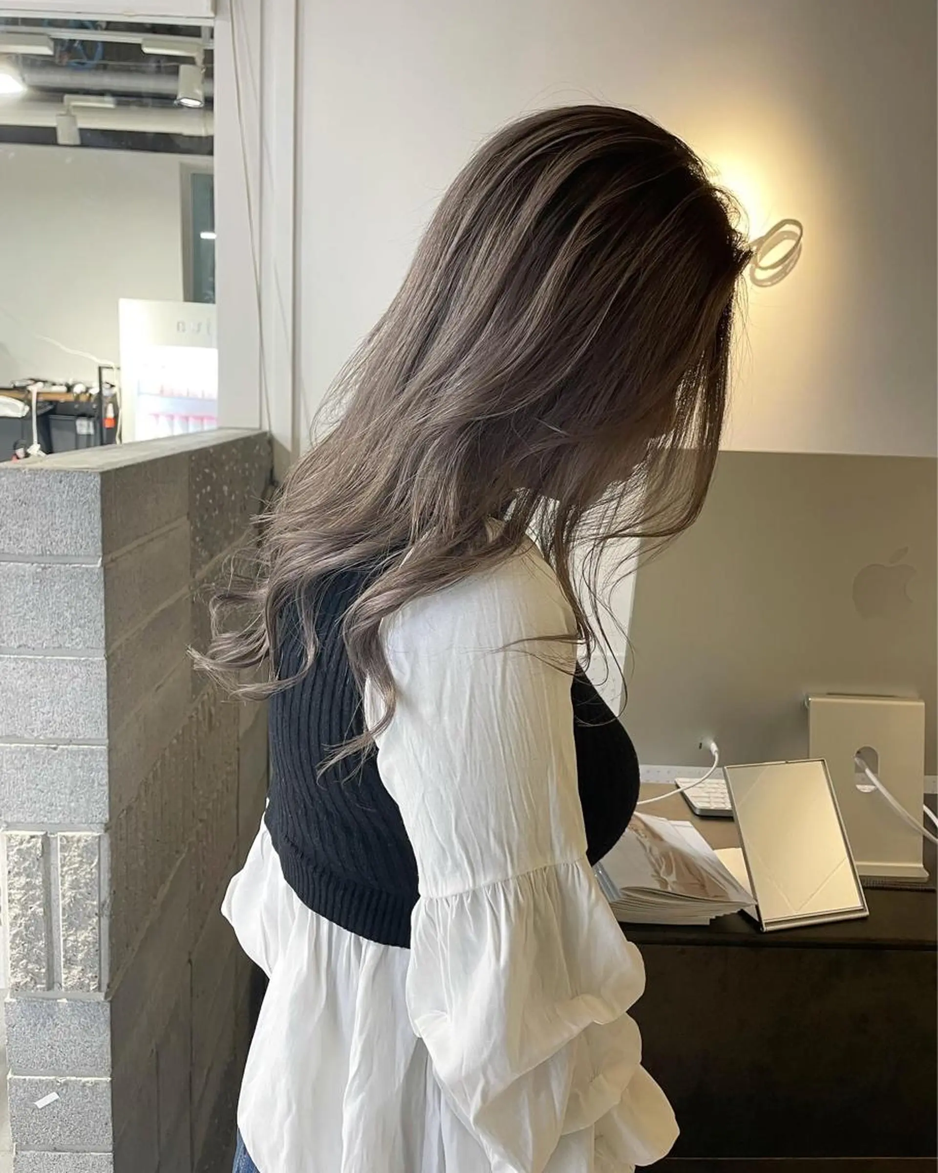 ロング カラー バレイヤージュ レイヤーカット ヘアカラー トリートメント Tao所属・藤川 大智のヘアスタイル