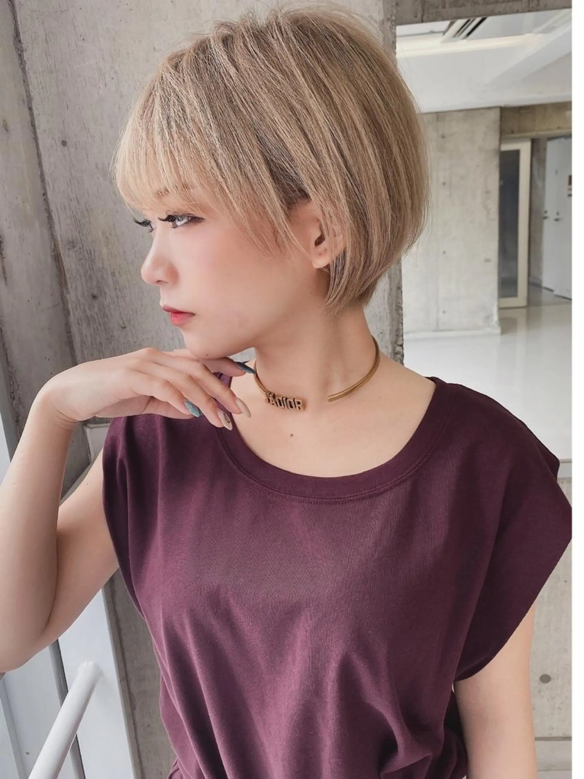 ショート カラー ショートボブ ベージュカラー 黒髪 ブリーチ ブルーカラー 木屋元一/透明感 /レイヤー/縮毛矯正のヘアスタイル