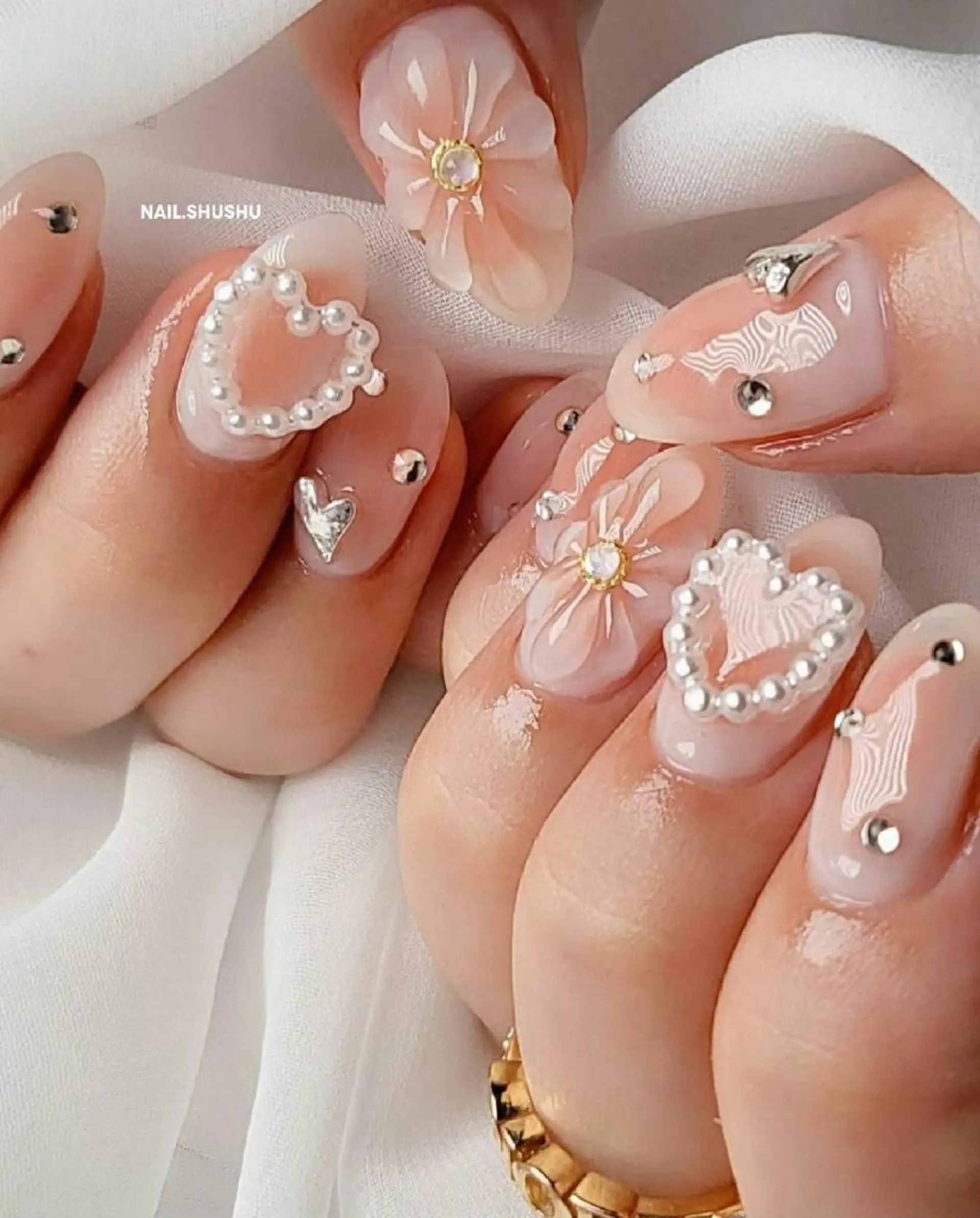 ネイル 持ち込み ニュアンスネイル ワンカラーネイル シンプルネイル 夏ネイル 3dパーツ/流行り 👧shushu❤️のネイルデザイン