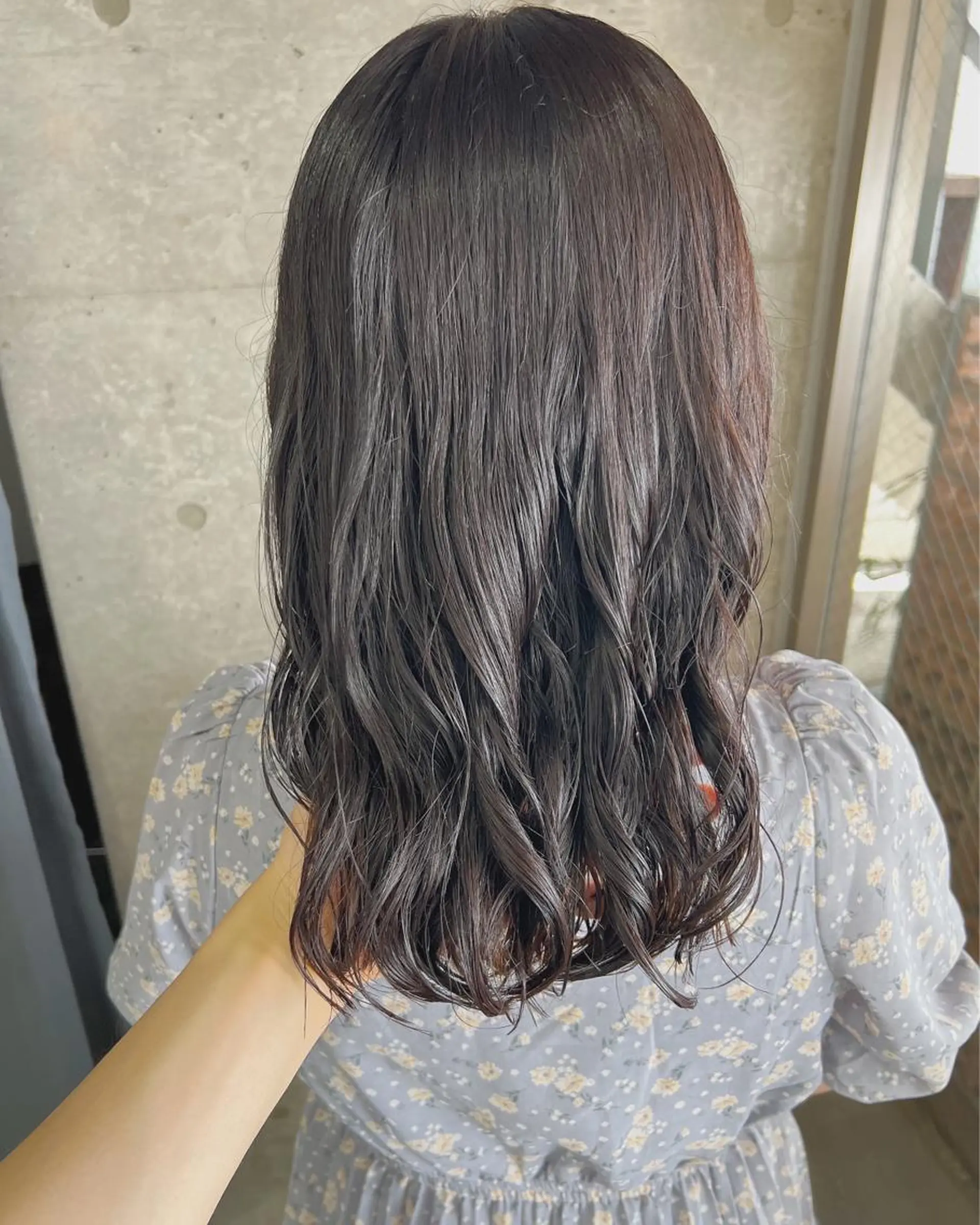 ミディアム カラー パーマ ボブパーマコテ巻き風 パーマNo1深江秀平のヘアスタイル