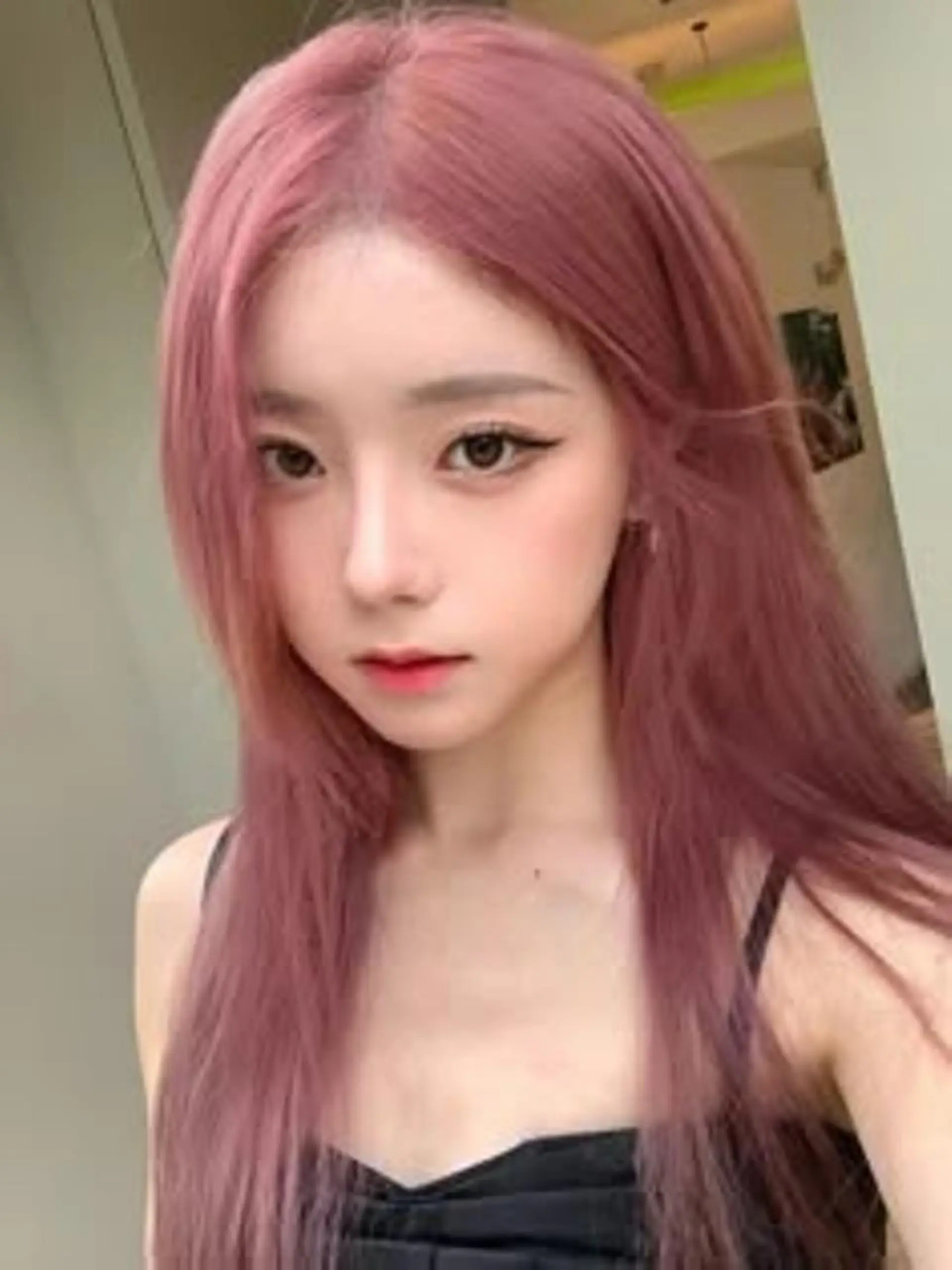 カラー ヘアカラー トリートメント ヘッドスパ ヘアセット 韓国ワンホンヘア 🎀SHIONEのヘアスタイル