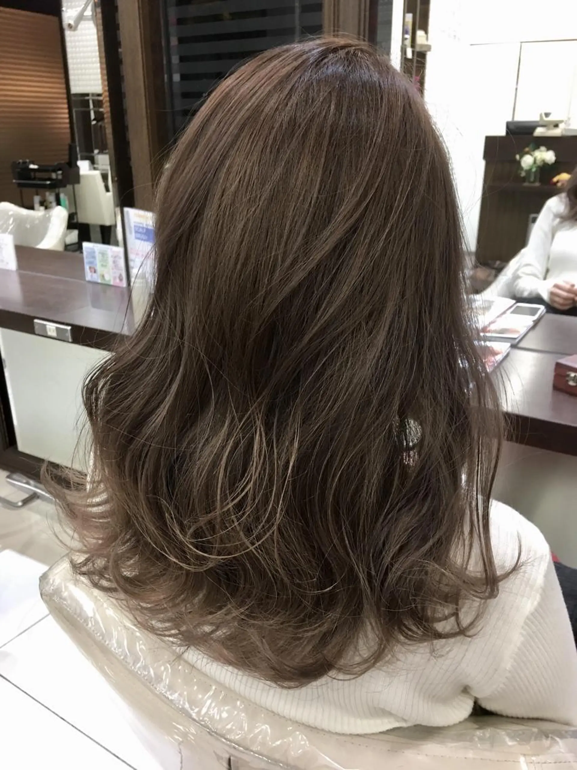 ロング カラー ブリーチ グレージュ 寺内 紳悟のヘアスタイル