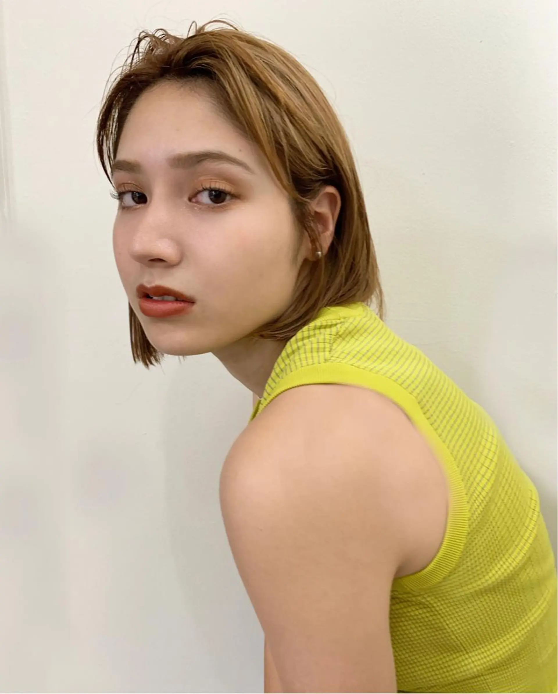 ミディアム カラー ハイトーンカラー まろやか透明感カラー ♡MANAのヘアスタイル