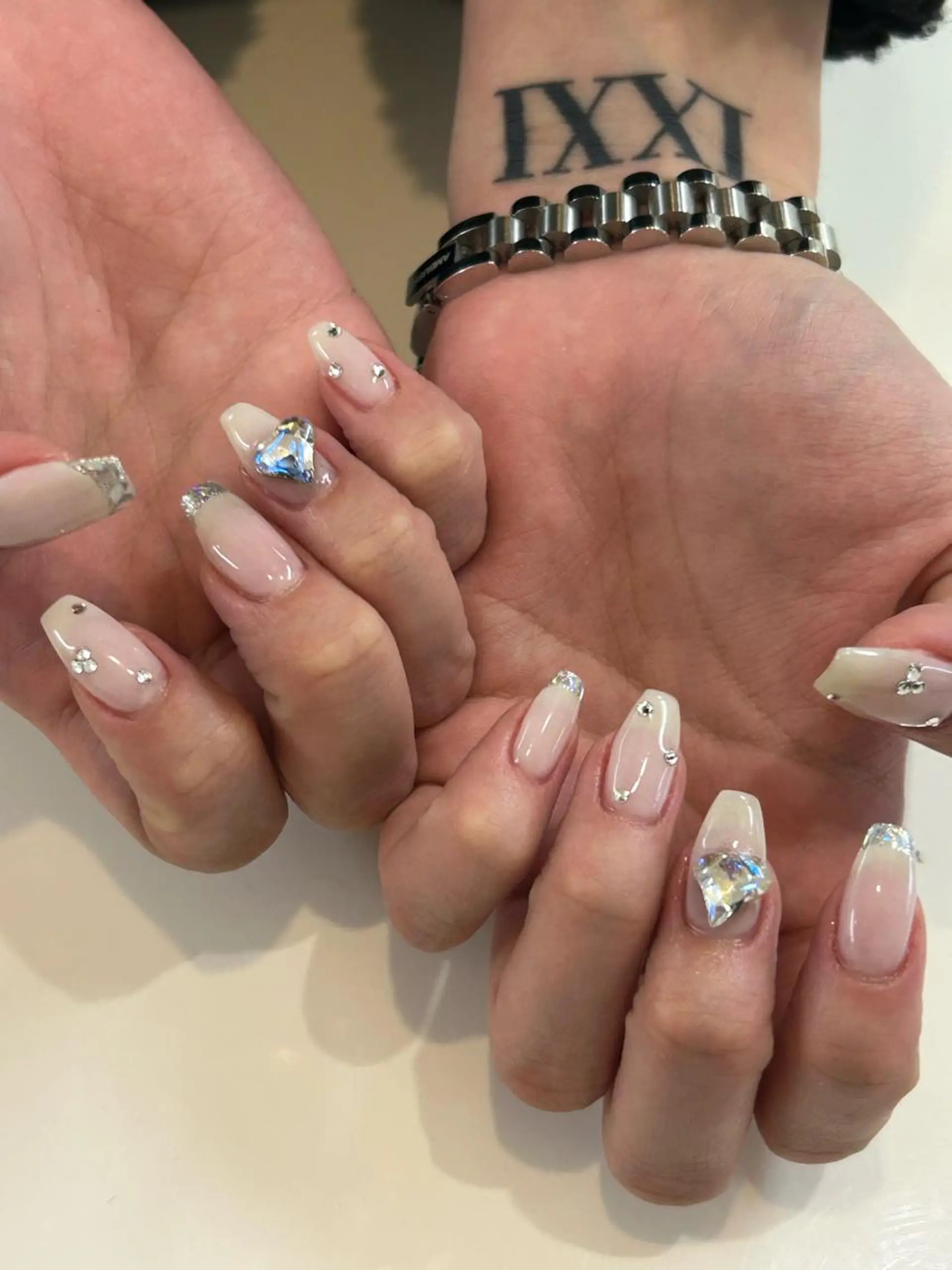 ネイル アートネイル 成人式 フットネイル フレンチネイル ガラスフレンチ brilliant s.kのネイルデザイン