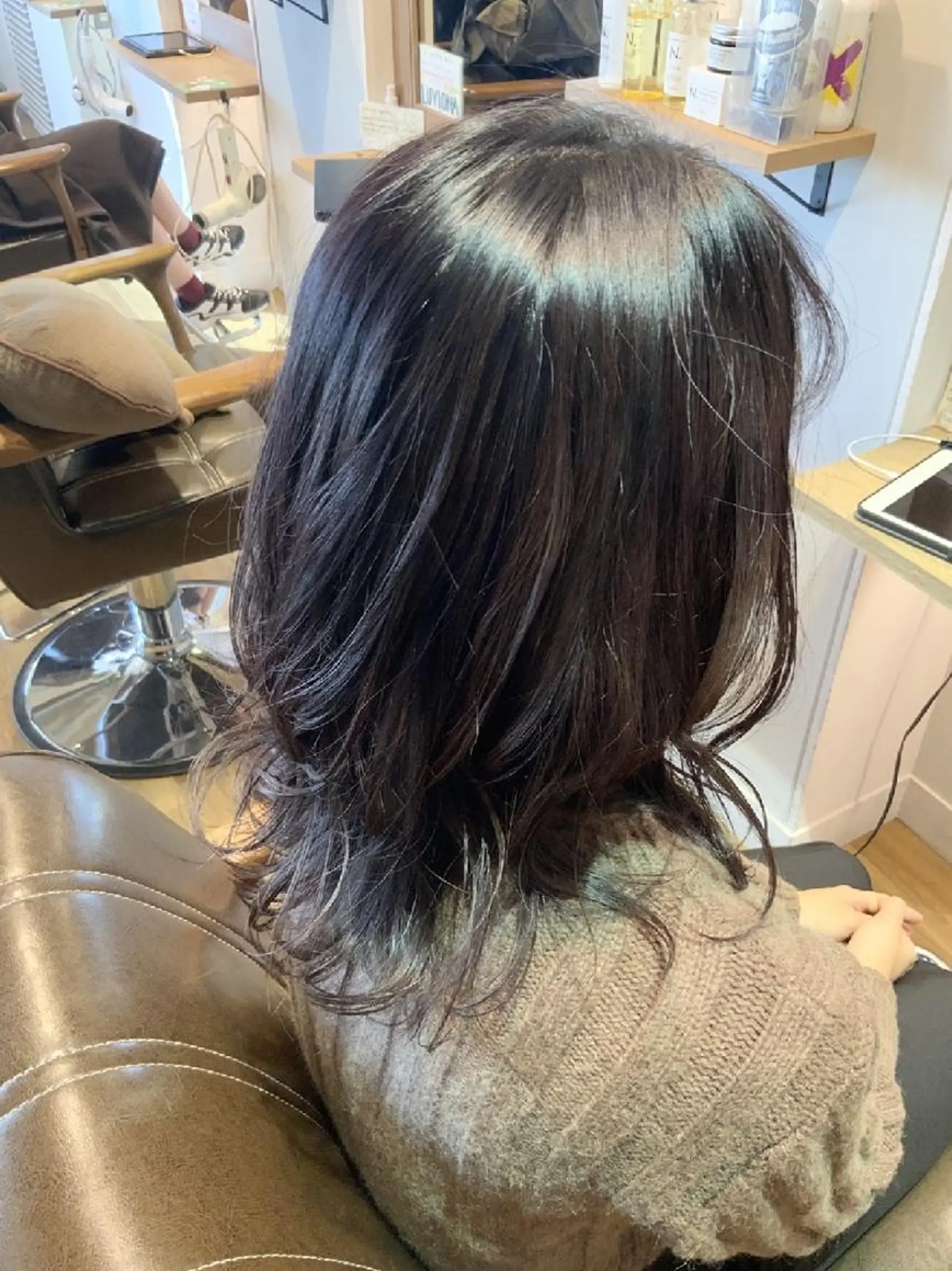 カラー バイオレットカラー ヘアカラー トリートメント 堀 望美のヘアスタイル