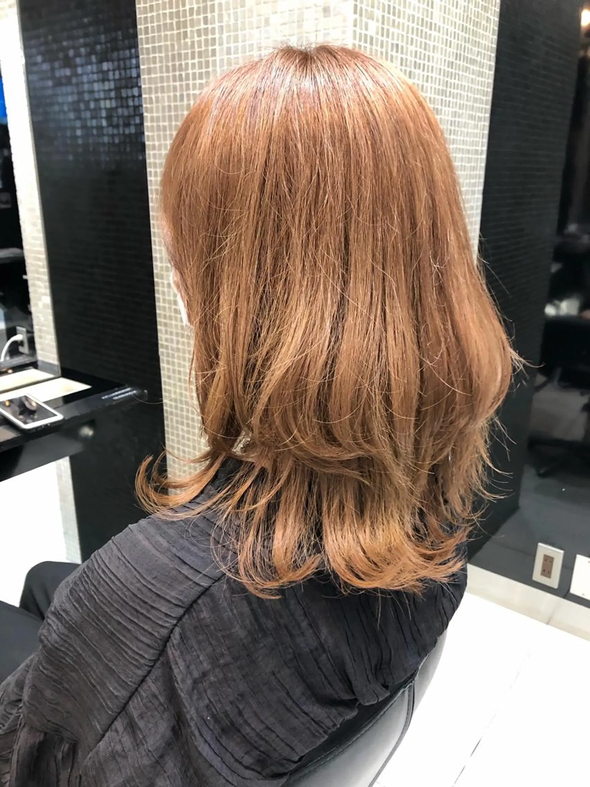 セミロング カラー テラコッタ 女性リピ90%🍨 🩷佐藤みずきのヘアスタイル