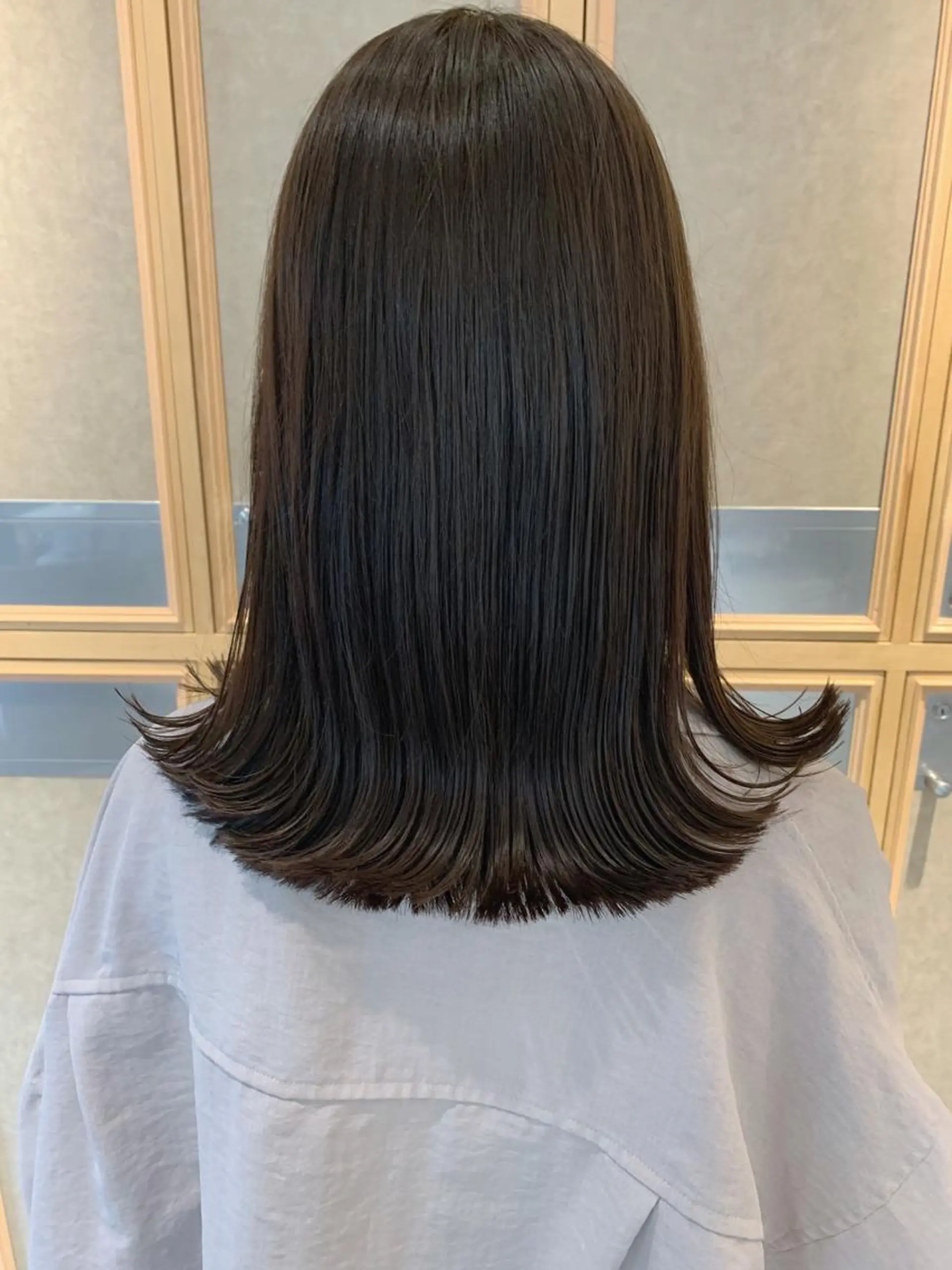 ミディアム カラー ベージュカラー オリーブベージュ TENELE所属・チバ タクミのヘアスタイル