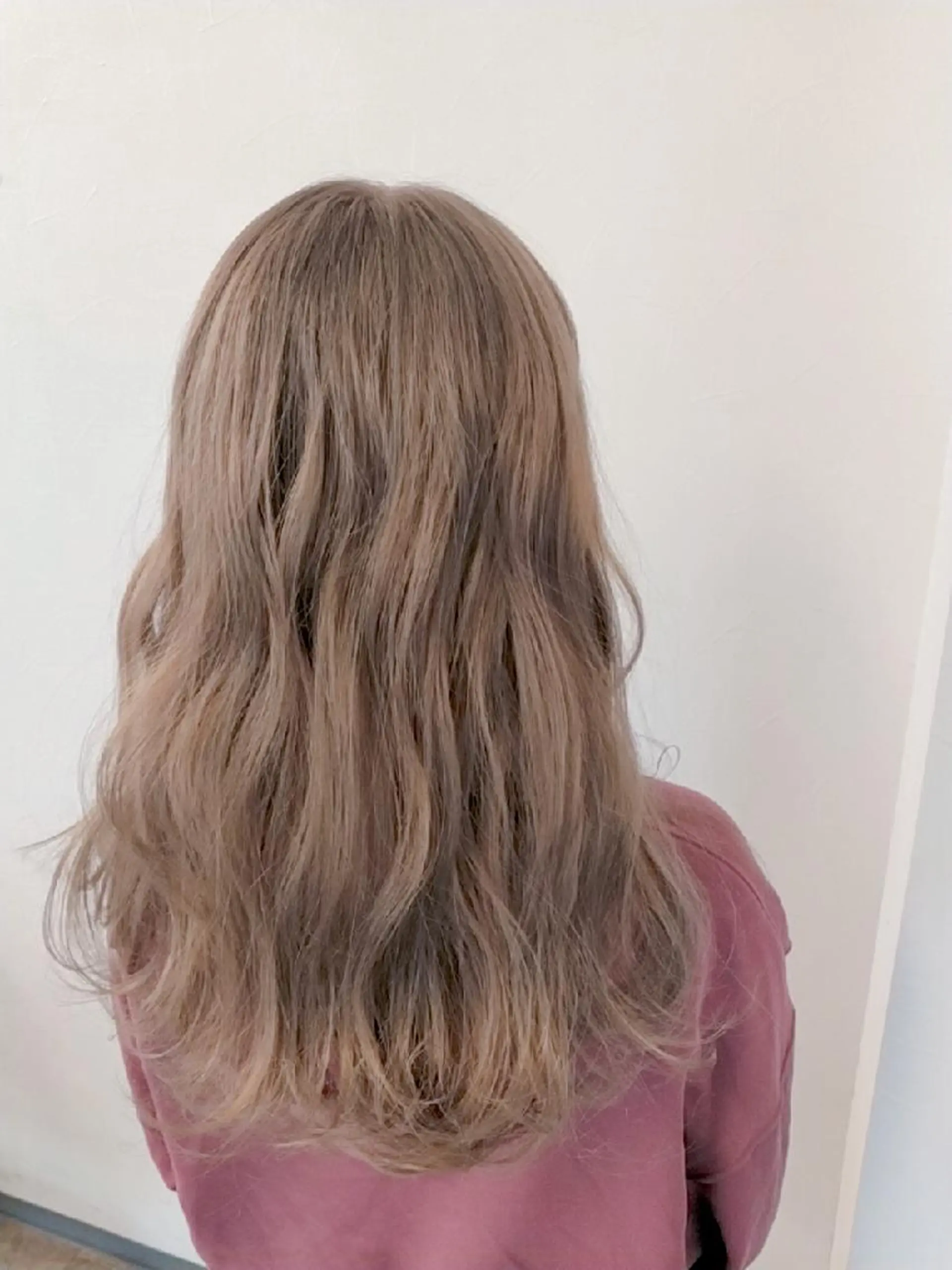 ロング カラー バレイヤージュ ブリーチ ケアブリーチ 透明感カラー ダブルカラー ヘアカラー トリートメント デザインカラー髪質 改善Lilithのその他イメージ