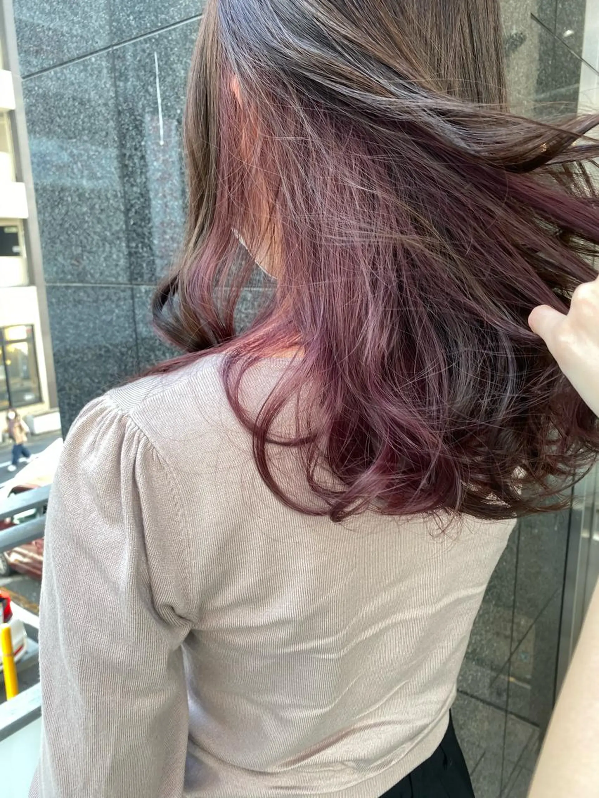 セミロング カラー オリーブ/アッシュ やわらか透明感カラーのヘアスタイル