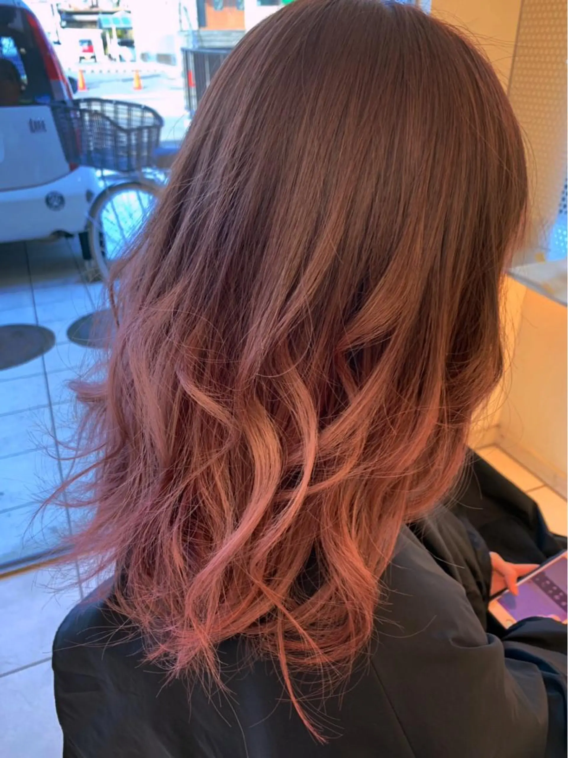 カラー グラデーションカラー ピンクカラー 艶髪クリエイター🪽 秋田 聖也のヘアスタイル