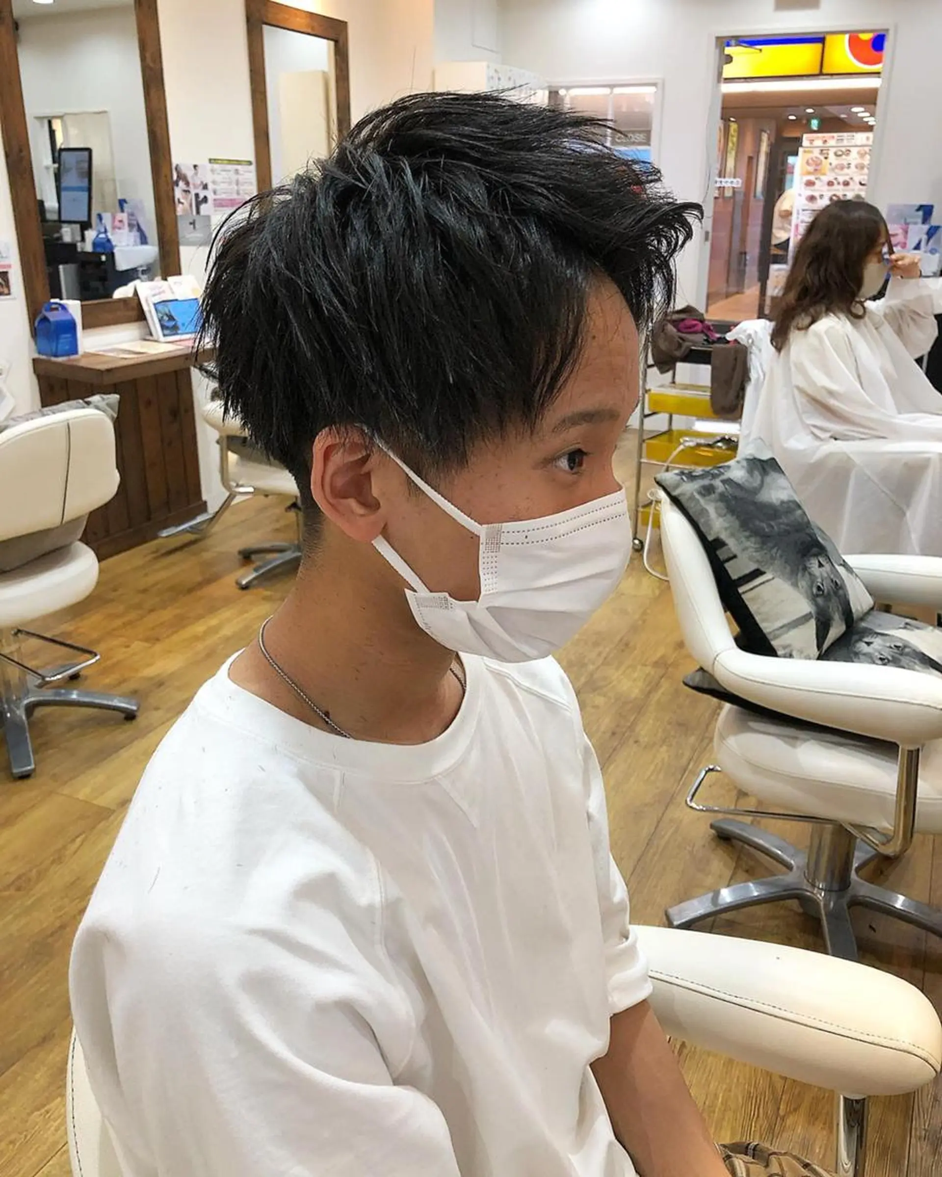 カラー アディクシーカラー アッシュ ブリーチ ダブルカラー グラデーションカラー 🌈ハイトーン/ ワタル🌈のヘアスタイル