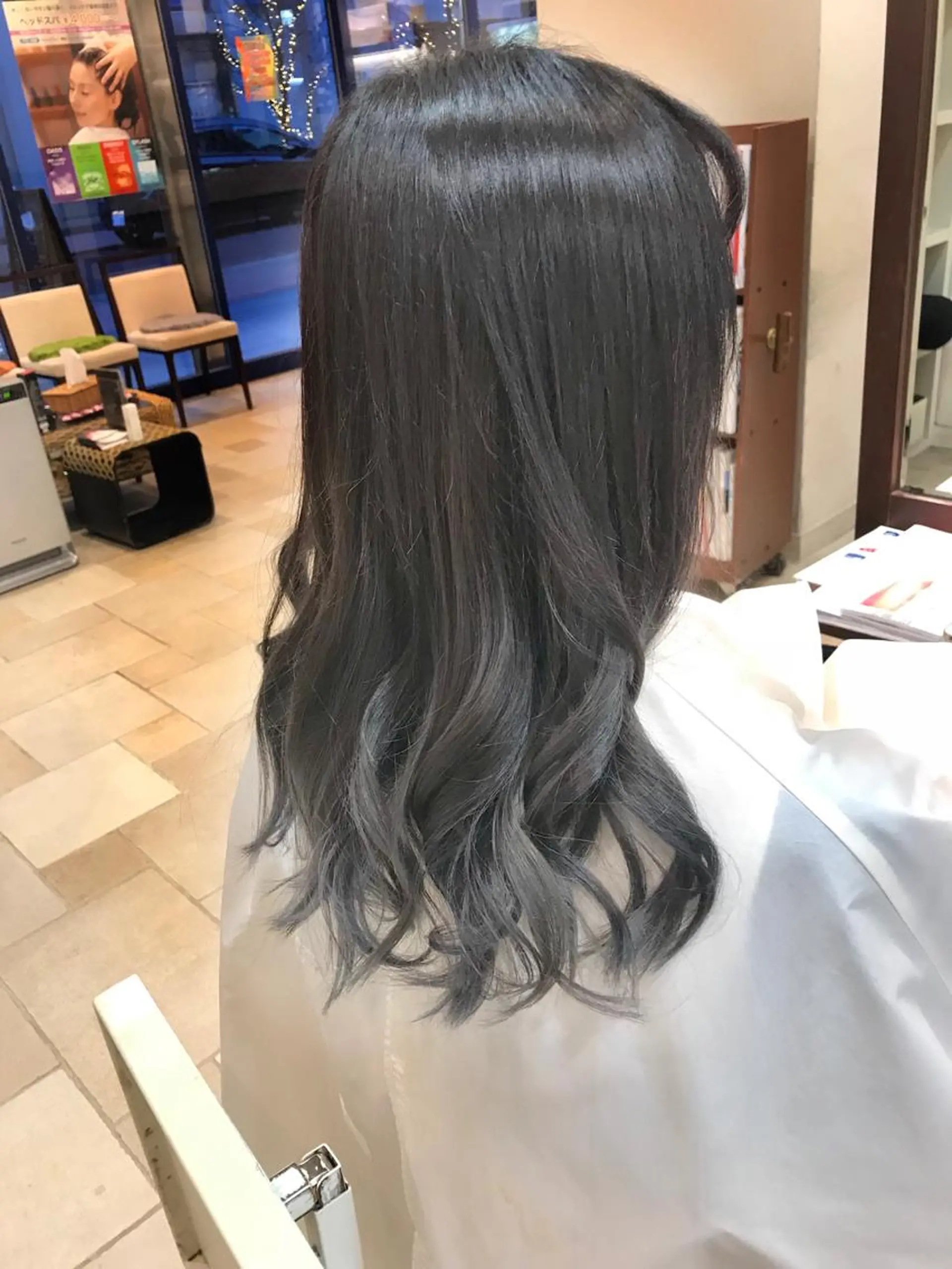 カラー 島袋 ナオユキのヘアスタイル