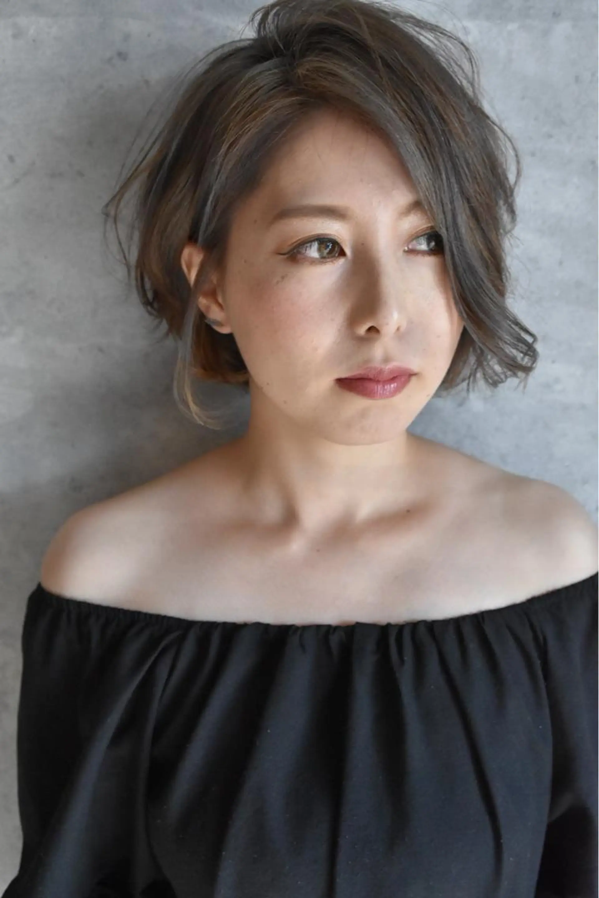 ショート カラー ヘアアレンジ ショートボブ アッシュ ベージュカラー ダブルカラー ボブ hair salon Glanzのヘアスタイル