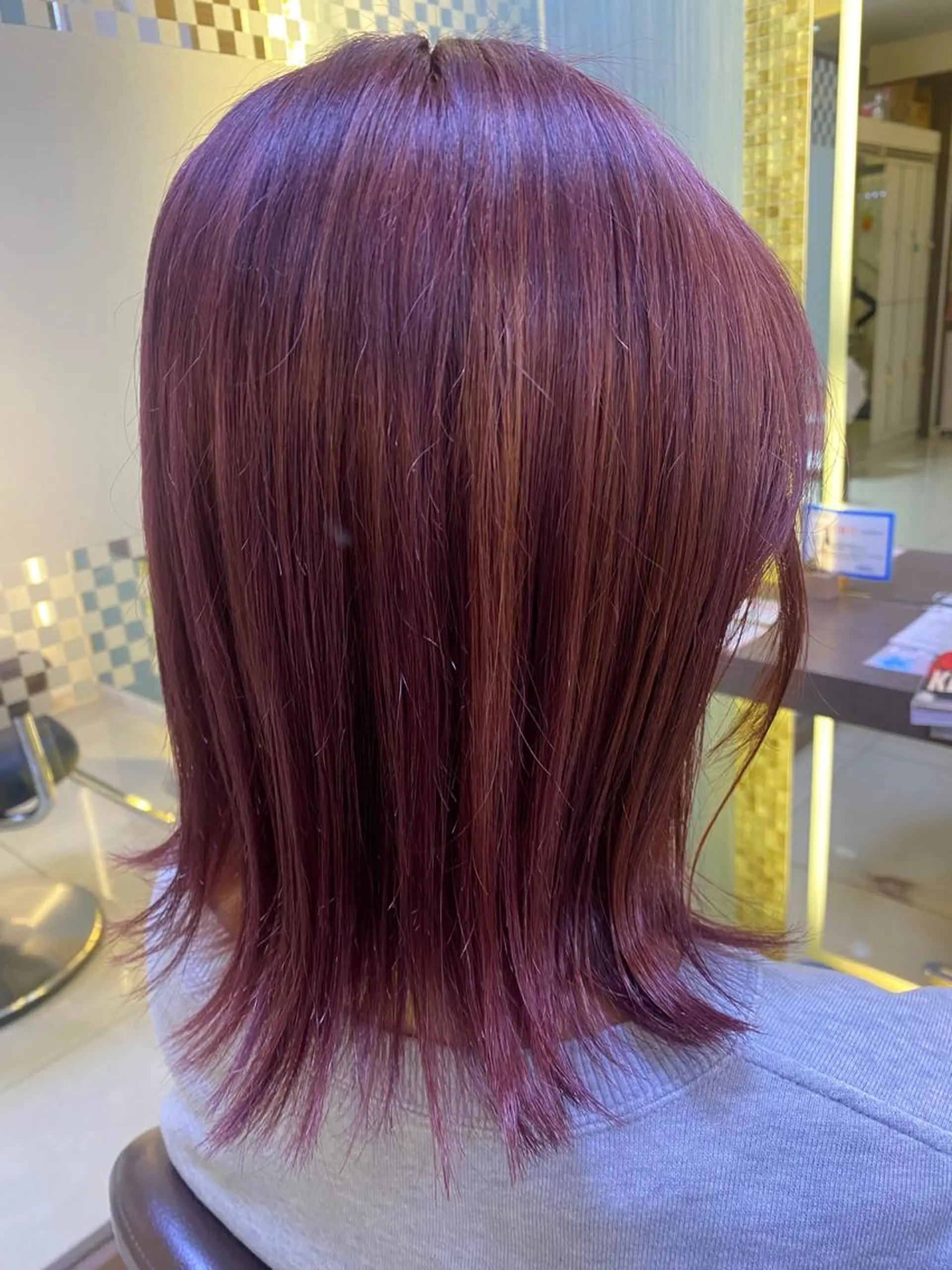 ミディアム カラー ピンクカラー ピンクパープル パープルカラー ✨垢抜け✨3Dカラー 山本美侑のヘアスタイル