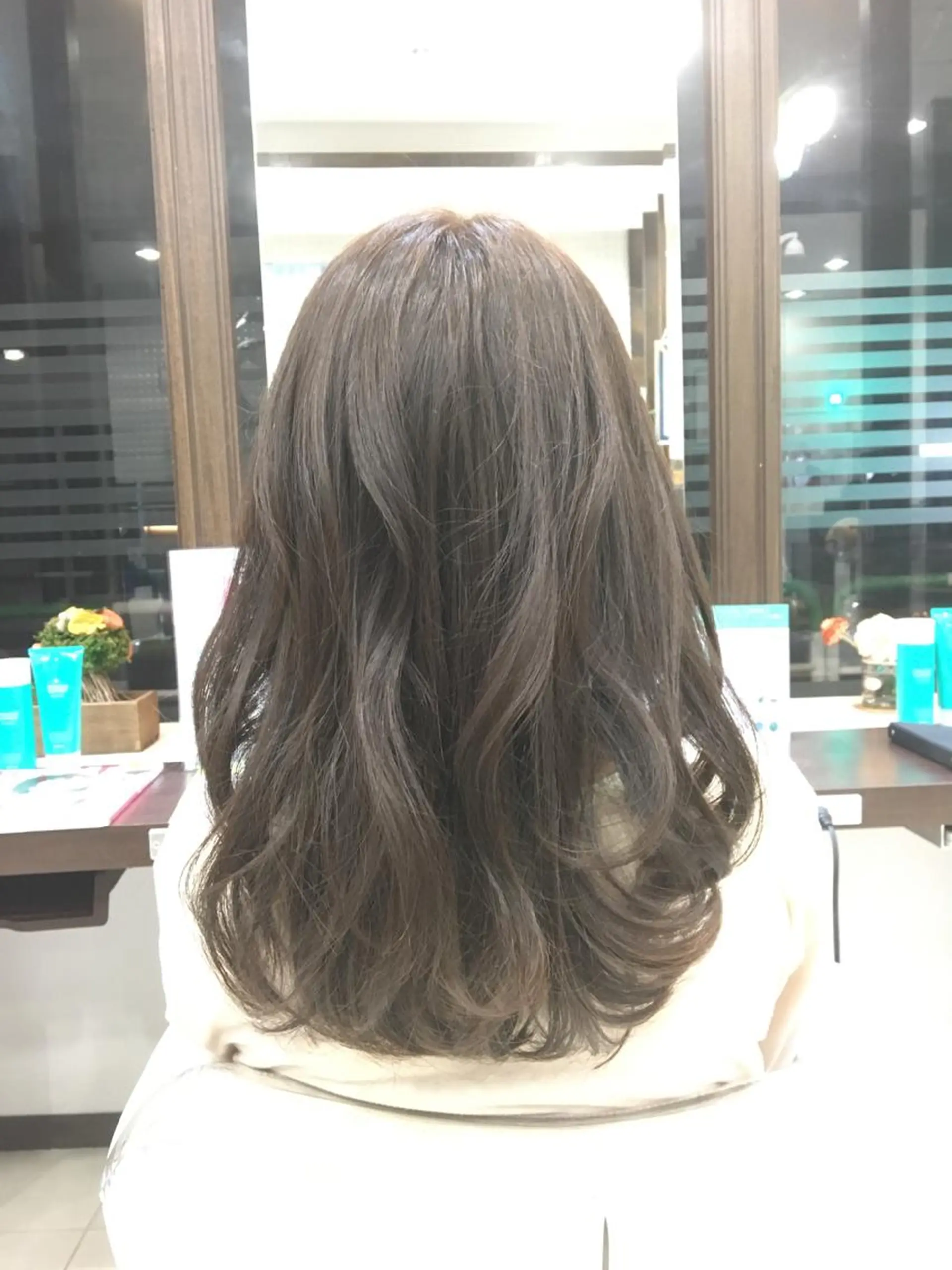 セミロング カラー ヘアアレンジ 三川 洋樹のヘアスタイル
