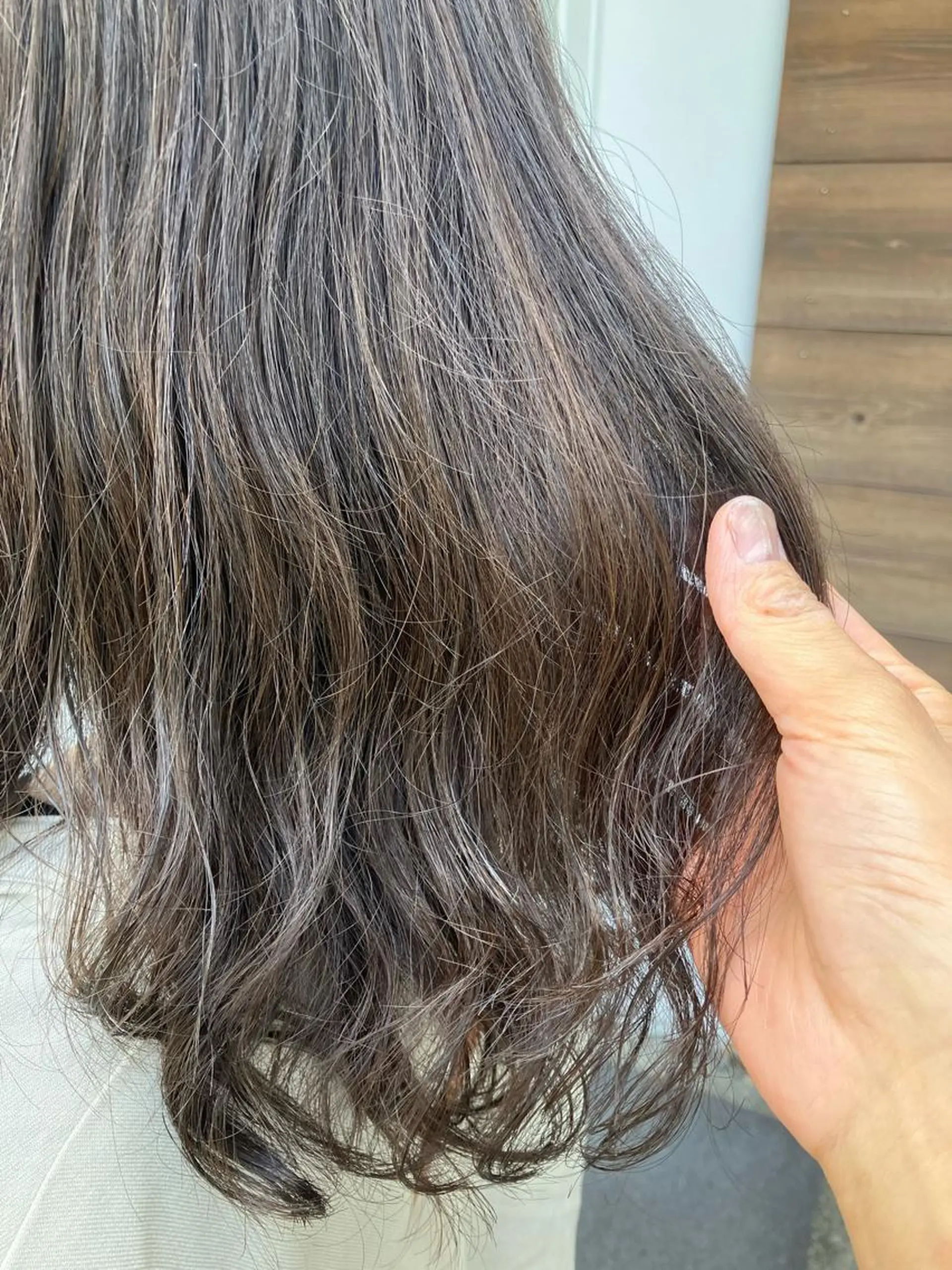 ロング ヘアカラー 鈴木 香哉子のヘアスタイル