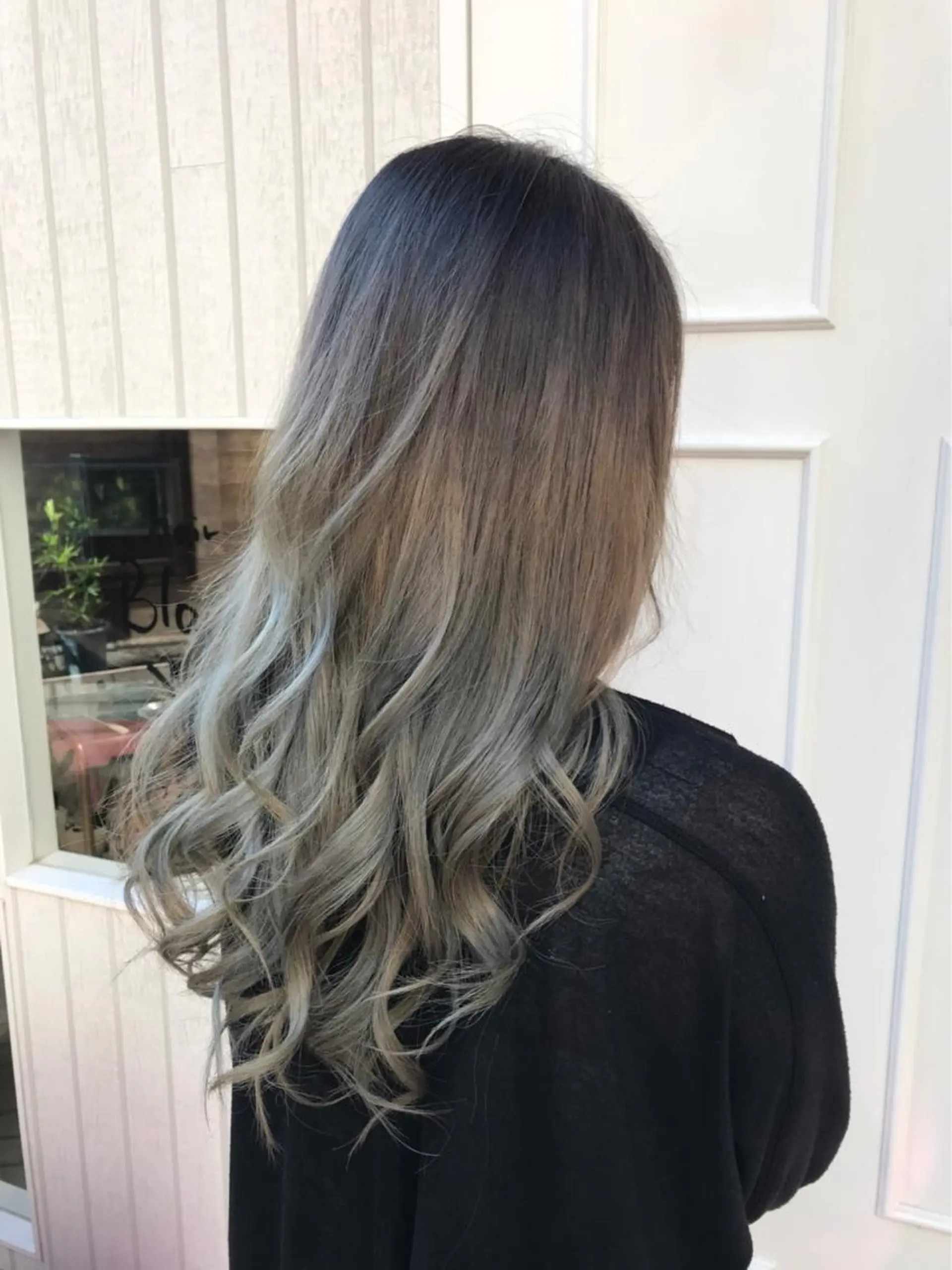 ロング カラー シルバー 🫟Blanco🫟 Color&Careのヘアスタイル