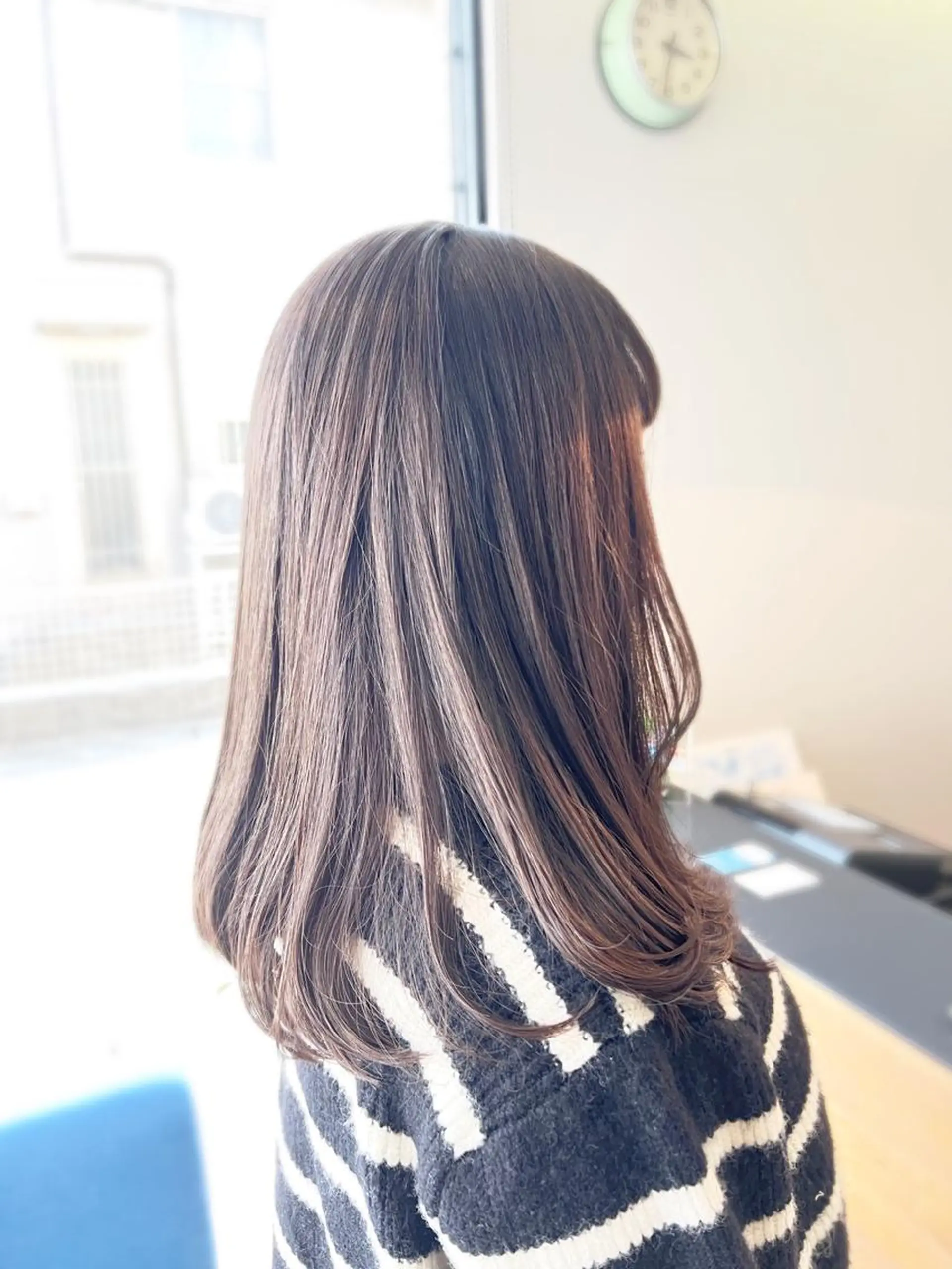 セミロング カラー グレージュ 堀 望美のヘアスタイル