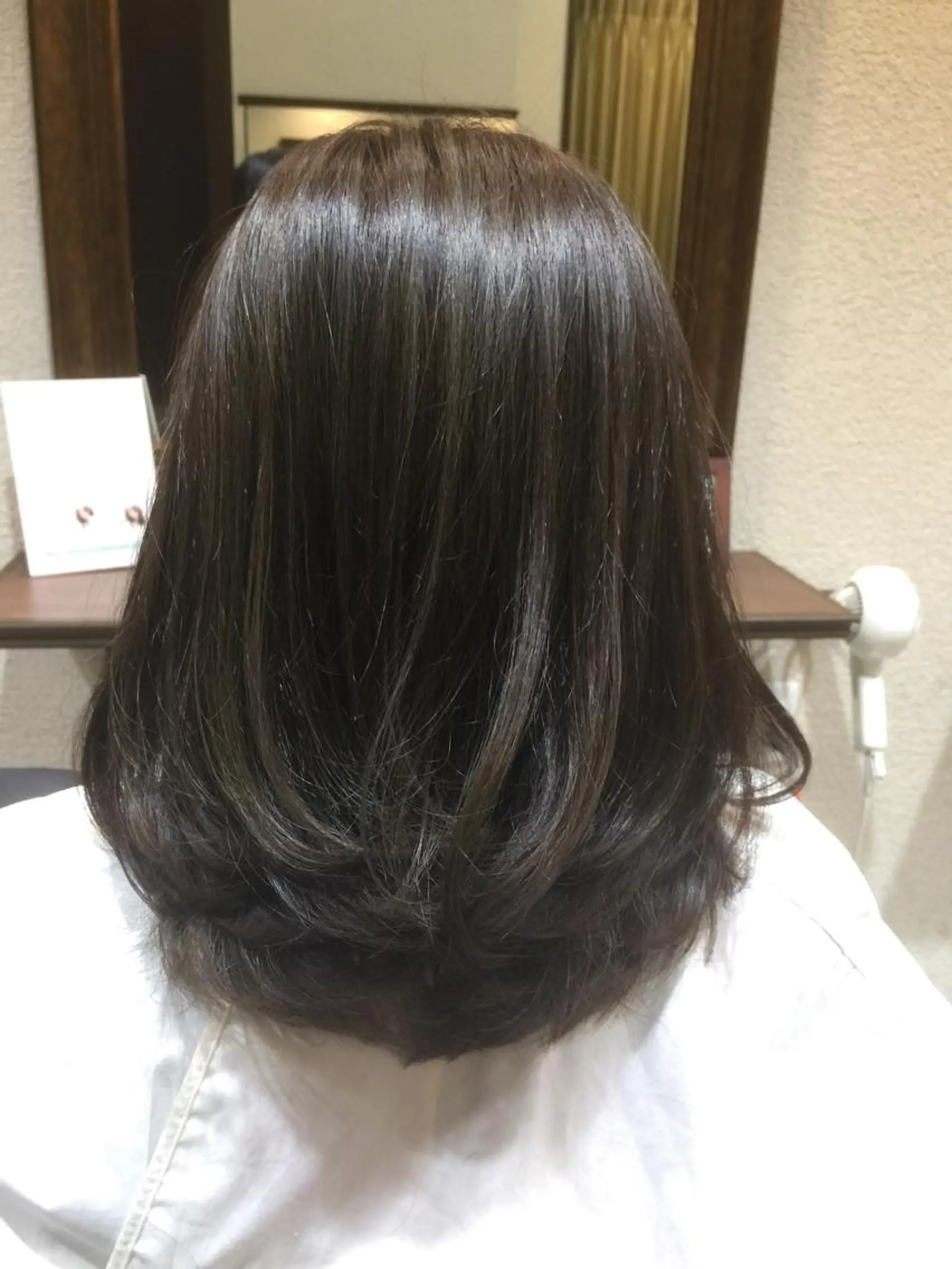 ミディアム 韓国レイヤーカット KOUKIのヘアスタイル