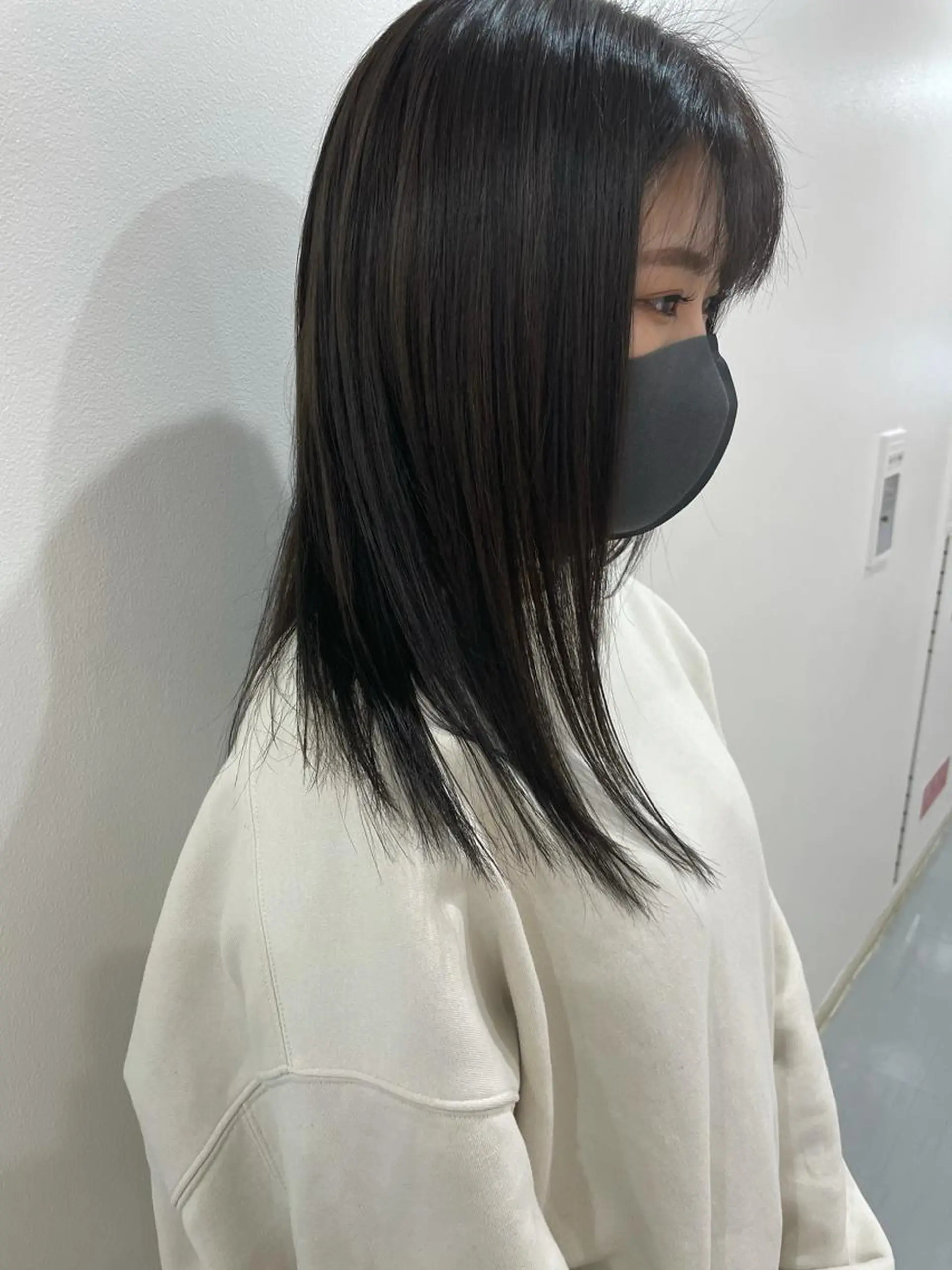 セミロング カラー akane .のヘアスタイル