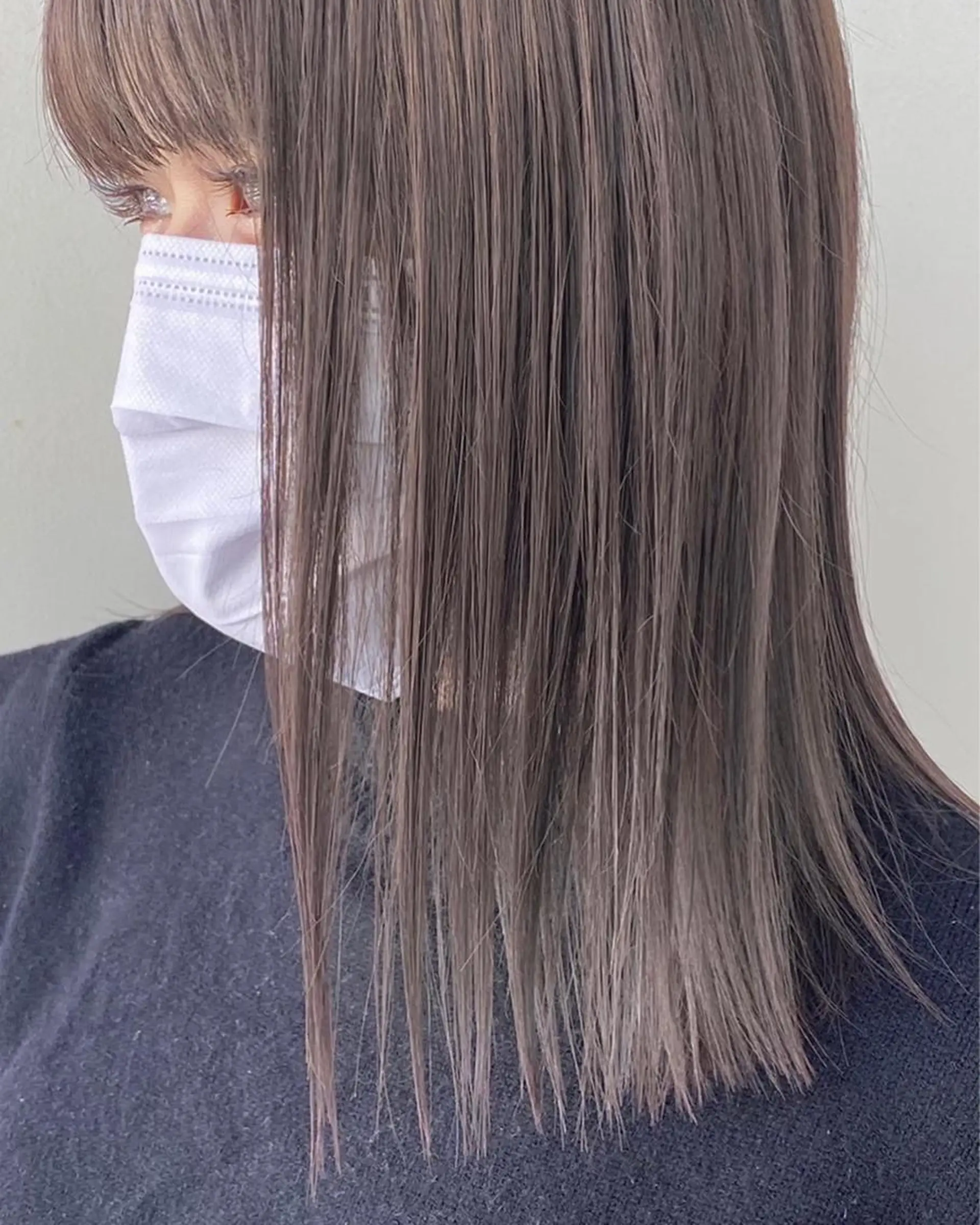 ミディアム カラー アッシュ グレージュ ラベンダーカラー ラベンダーアッシュ 髪質改善 ANNA ／艶髪／ハイトーンのヘアスタイル