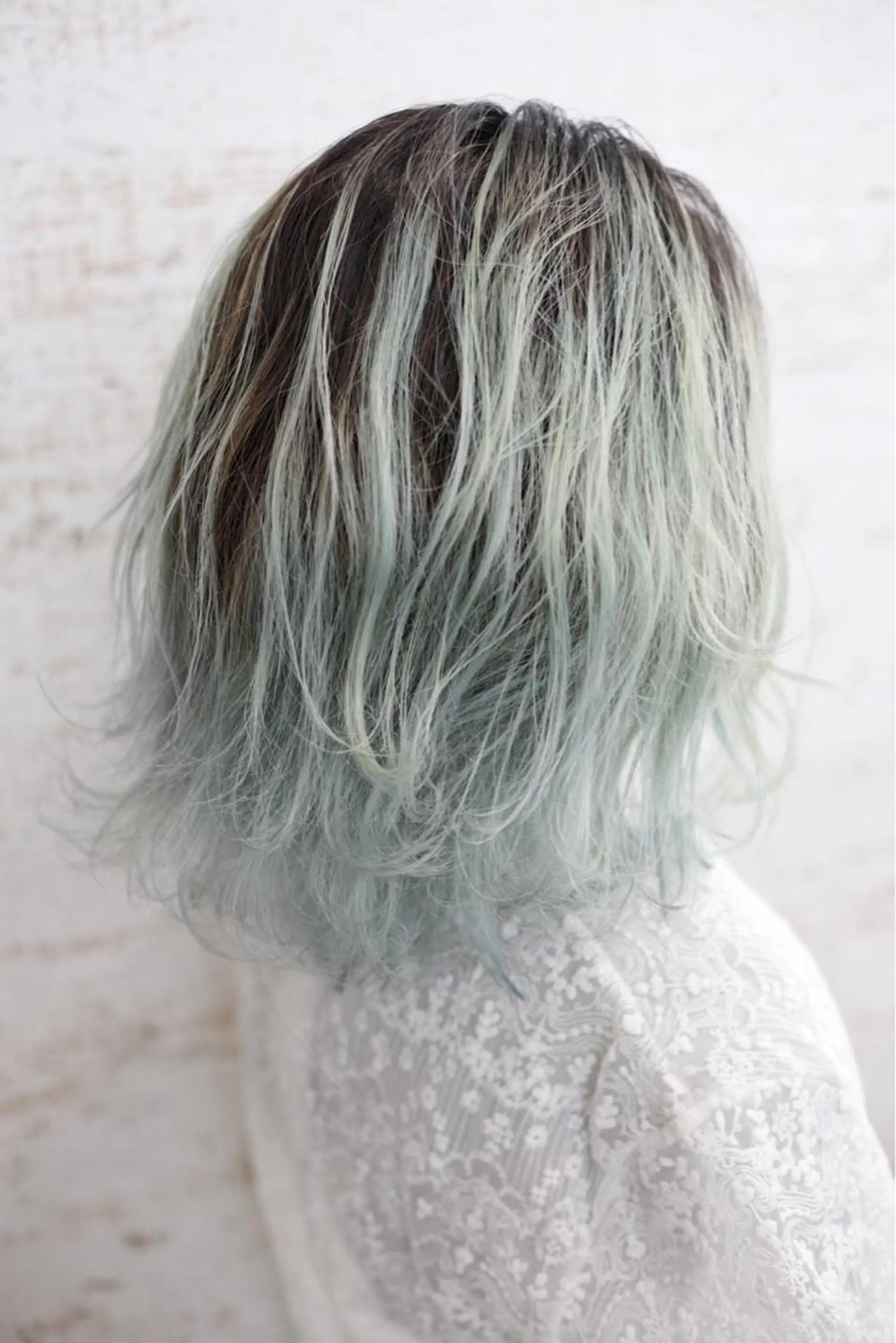 ミディアム カラー バレイヤージュ ブリーチ ミント レイヤーカット ケアブリーチ /髪質 改善/古橋圭史郎のヘアスタイル