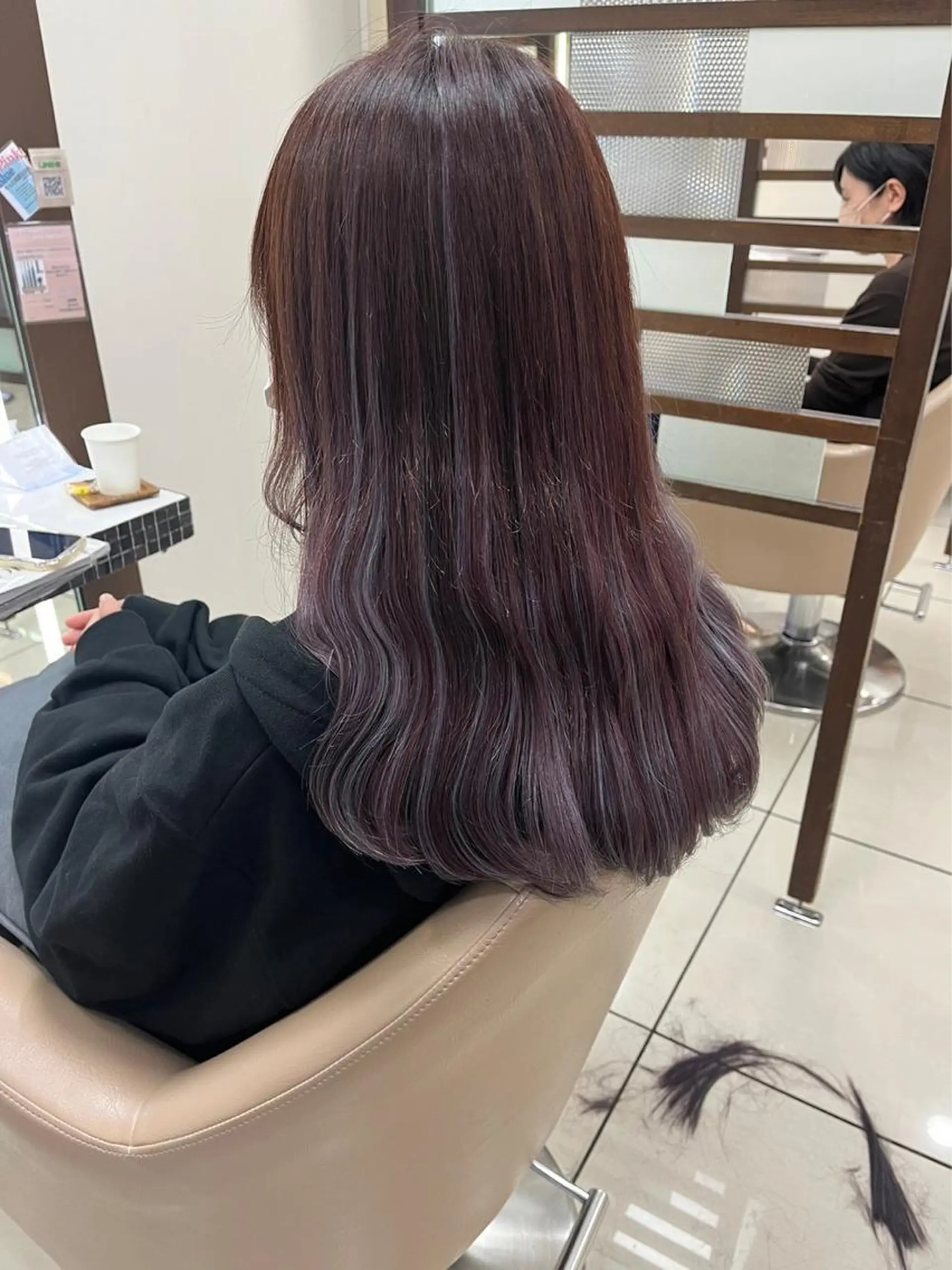 セミロング 羽エクステ/シール エクステ/横浜駅5分のヘアスタイル